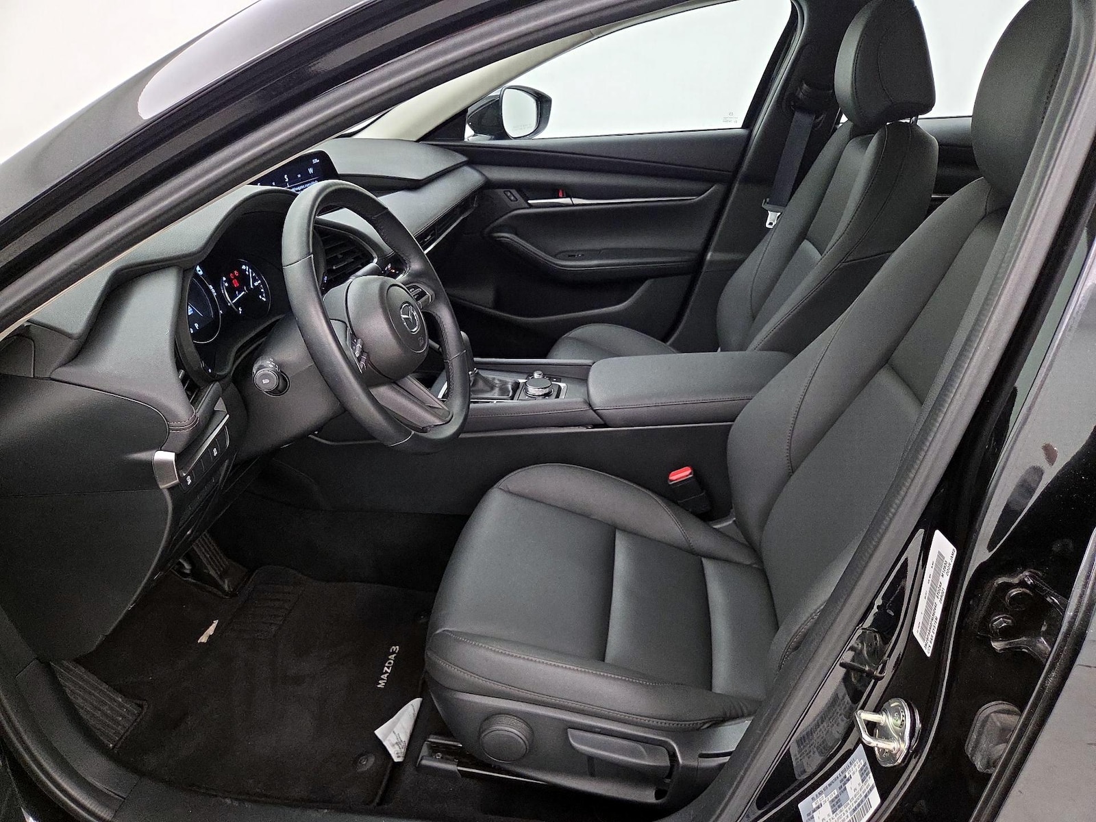 Side Airbags & Leatherette Seats