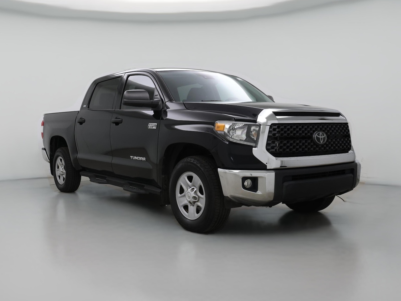 Bed Liner & Tow Hitch