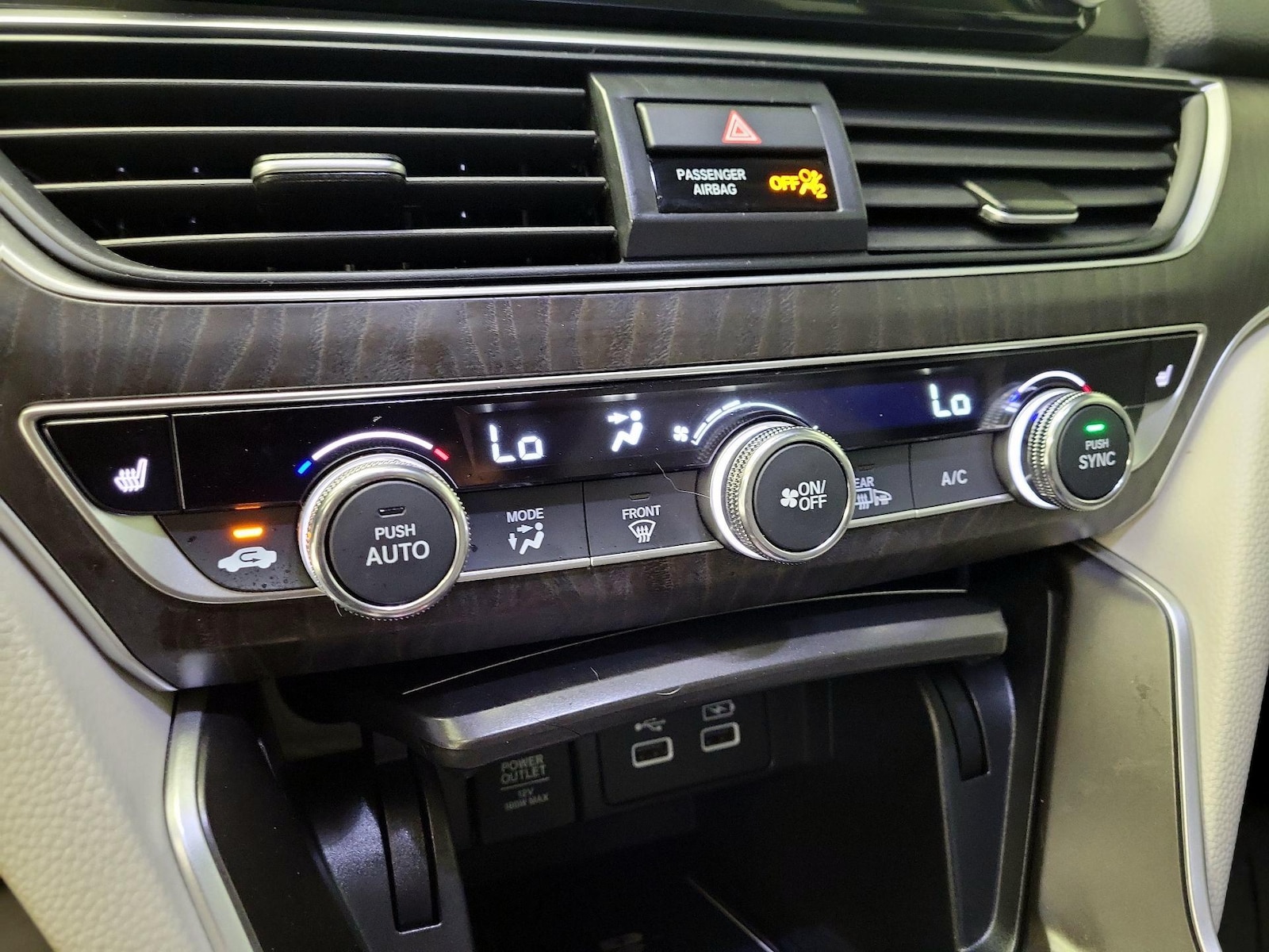 2022 Honda Accord Hybrid EX-L - Photo 17