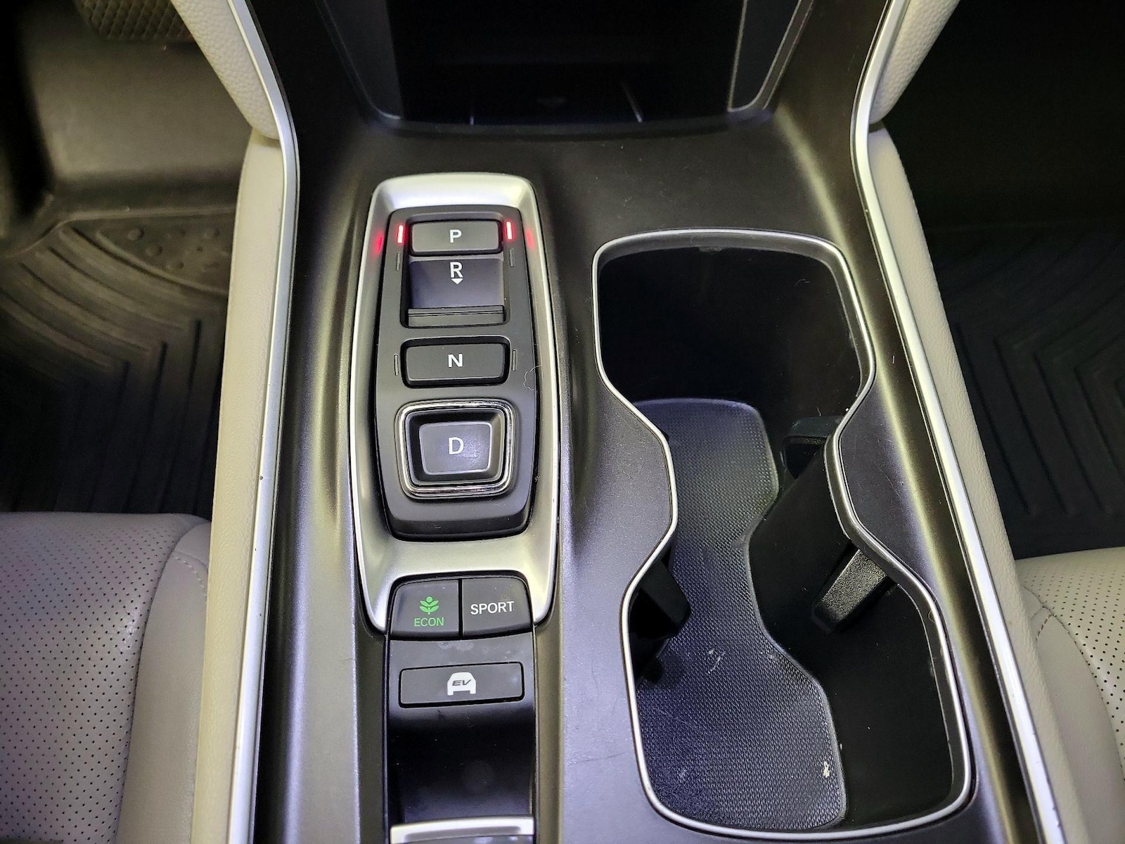 2022 Honda Accord Hybrid EX-L - Photo 18