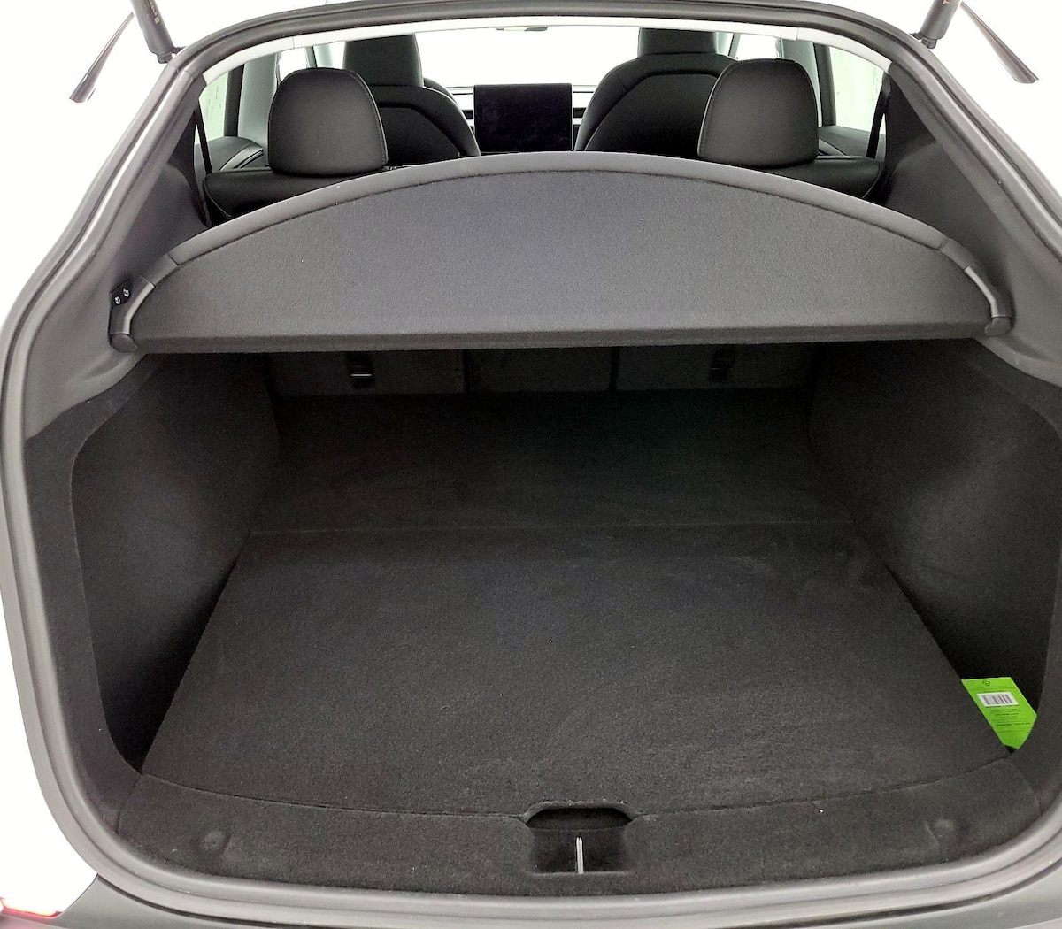 Trunk/Cargo (Seats Up)
