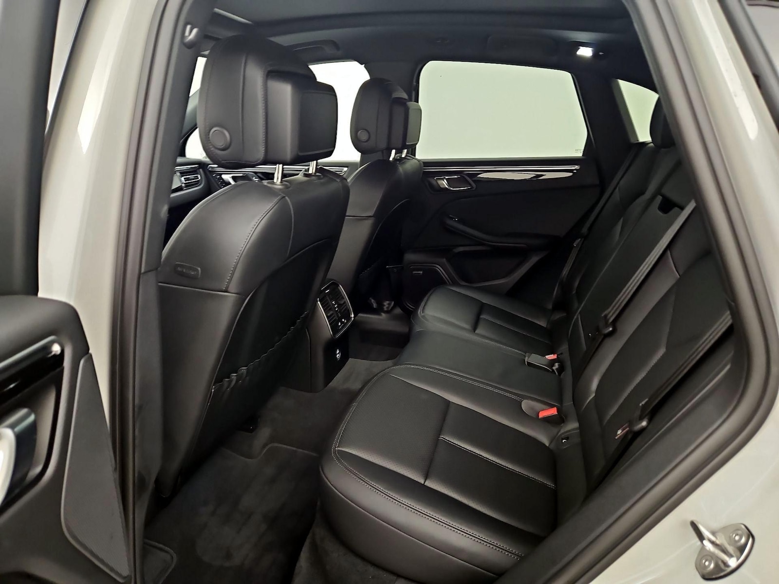Rear Air Conditioning