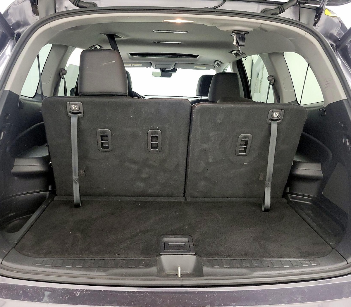 Trunk/Cargo (Seats Up)