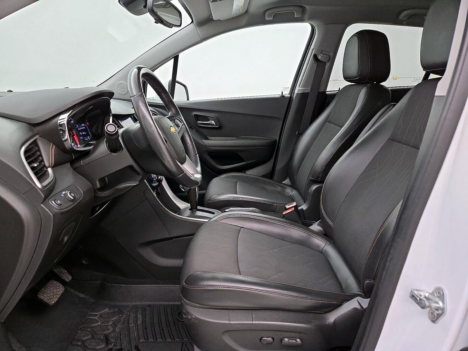 Power Seat(s) & Side Airbags