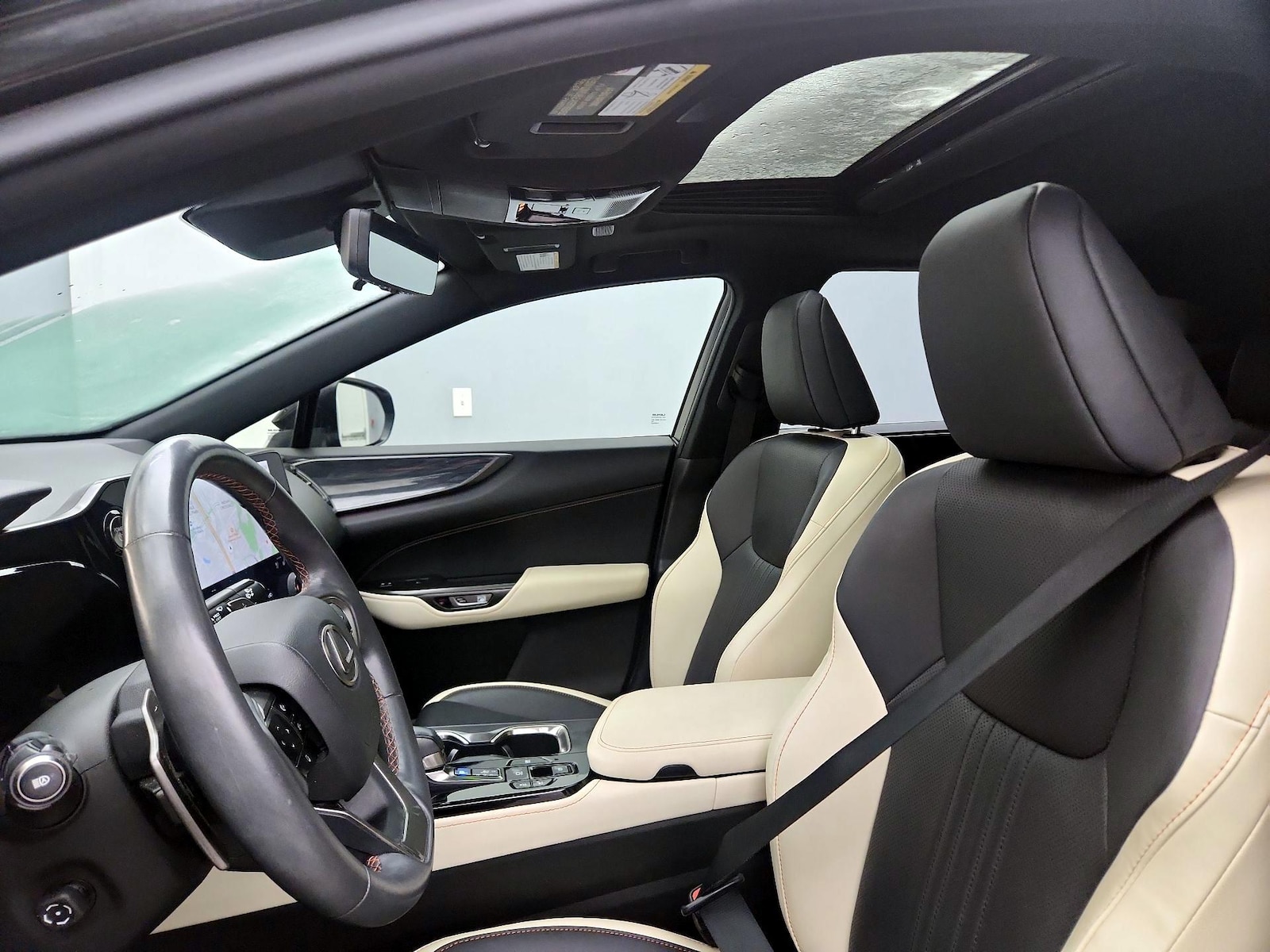 Sunroof(s) & Overhead Airbags
