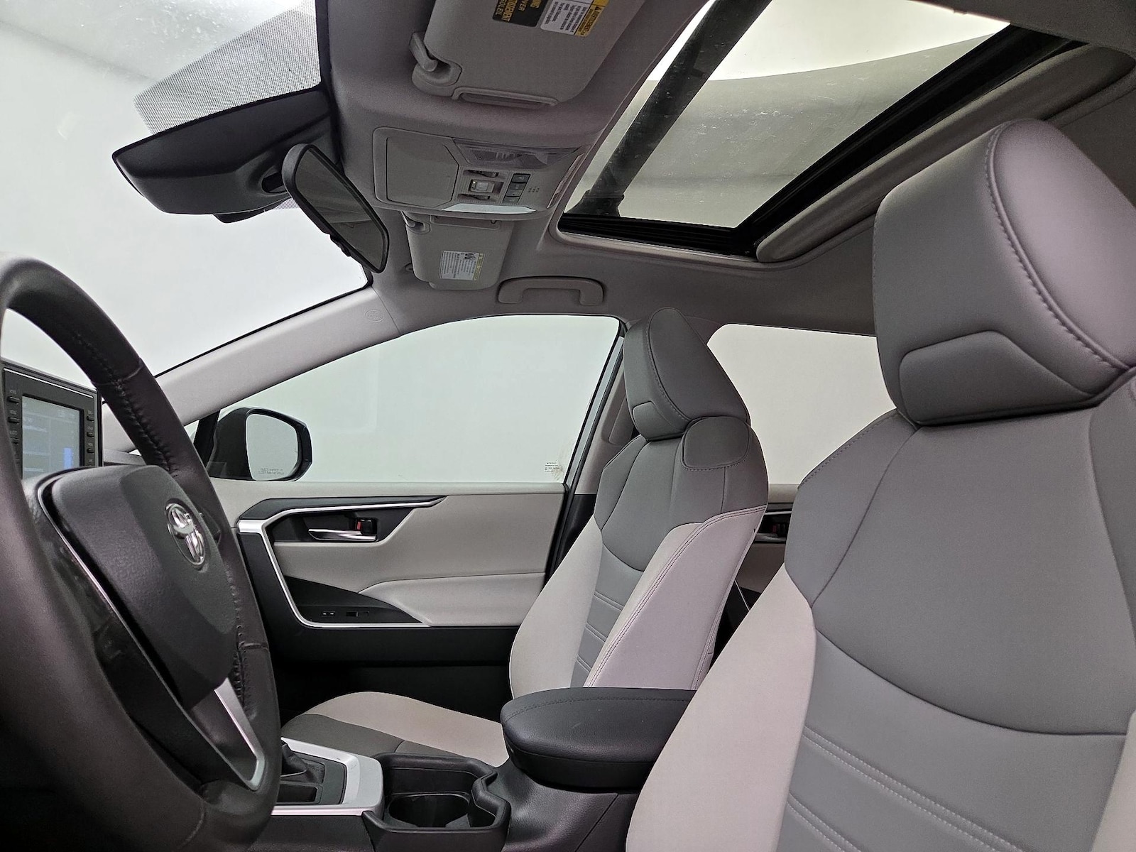 Sunroof(s) & Overhead Airbags