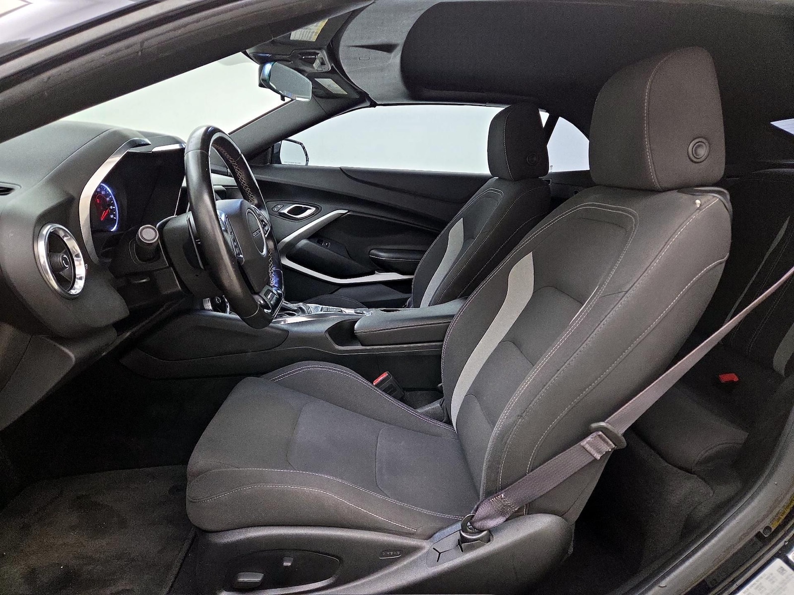Power Seat(s) & Side Airbags