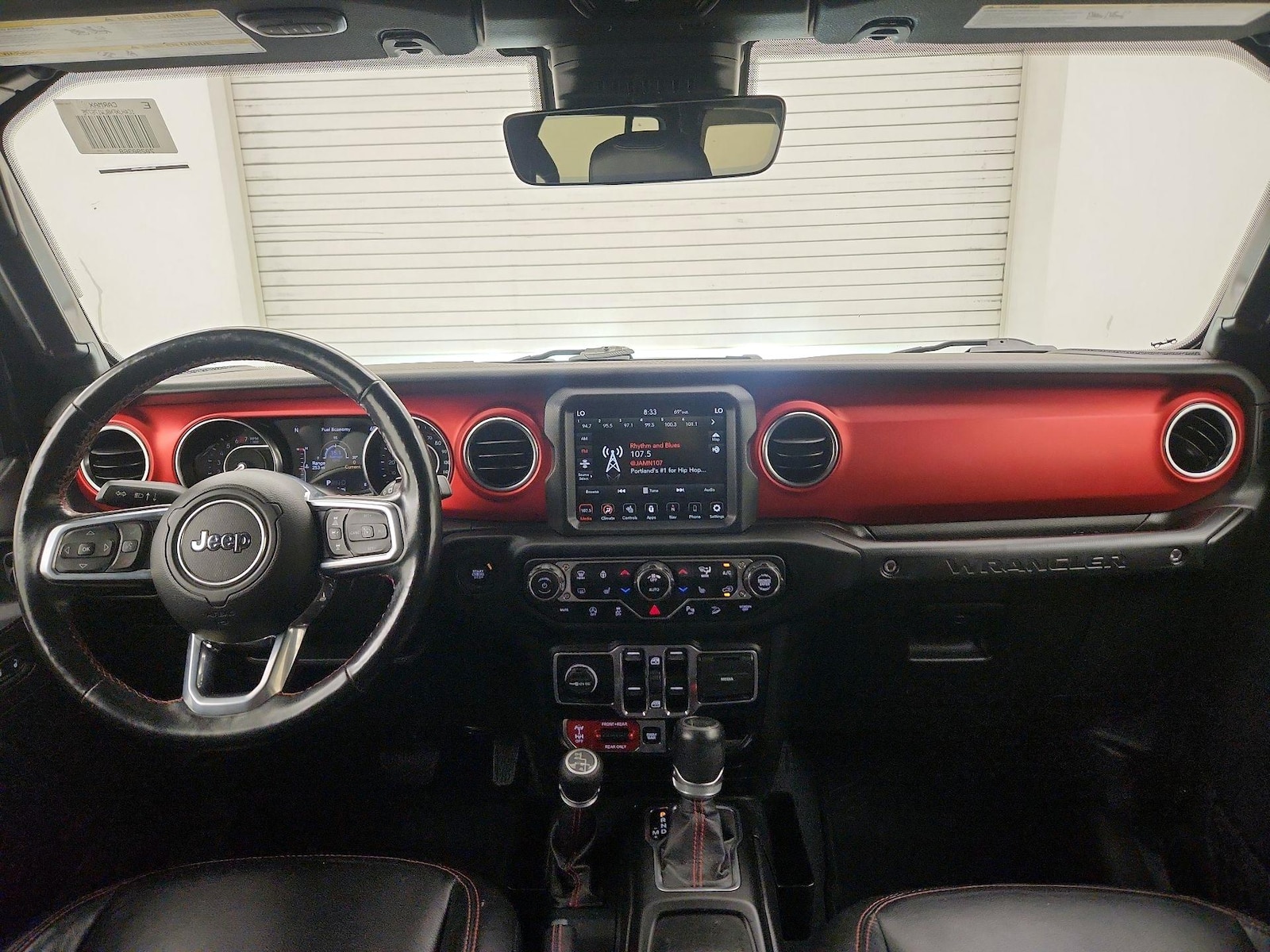 Apple CarPlay® & Android Auto™