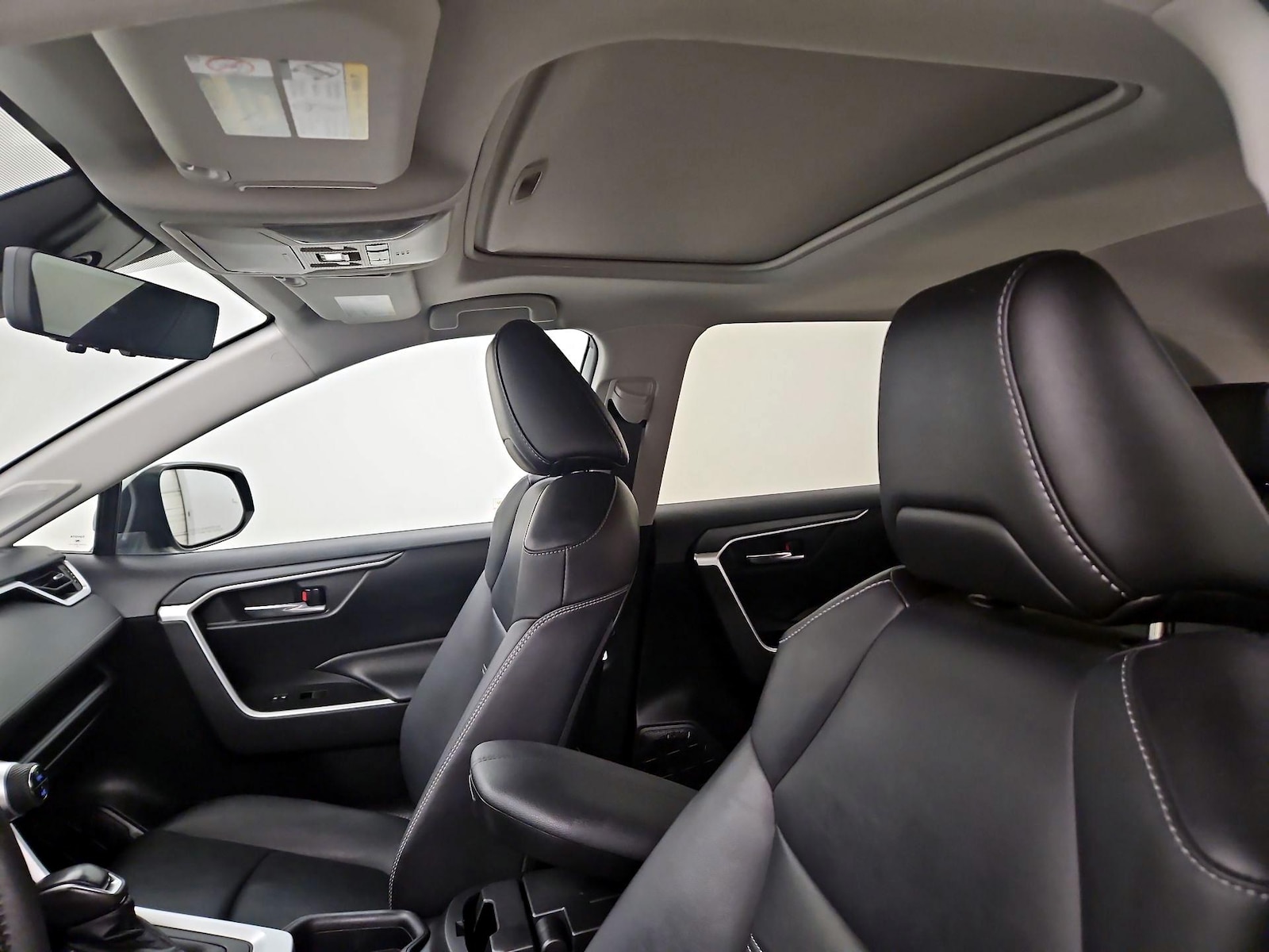 Sunroof(s) & Overhead Airbags