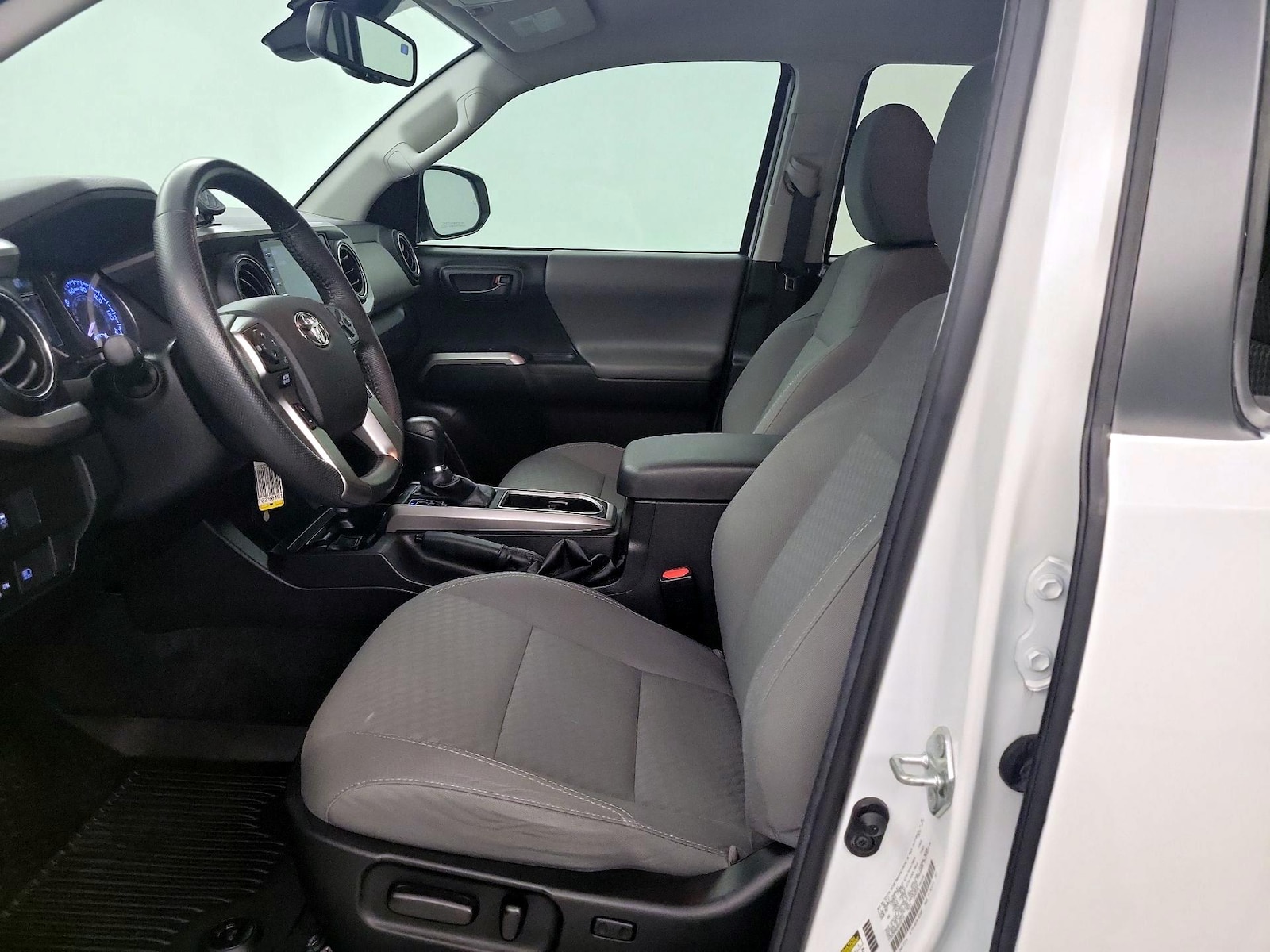 Power Seat(s) & Side Airbags