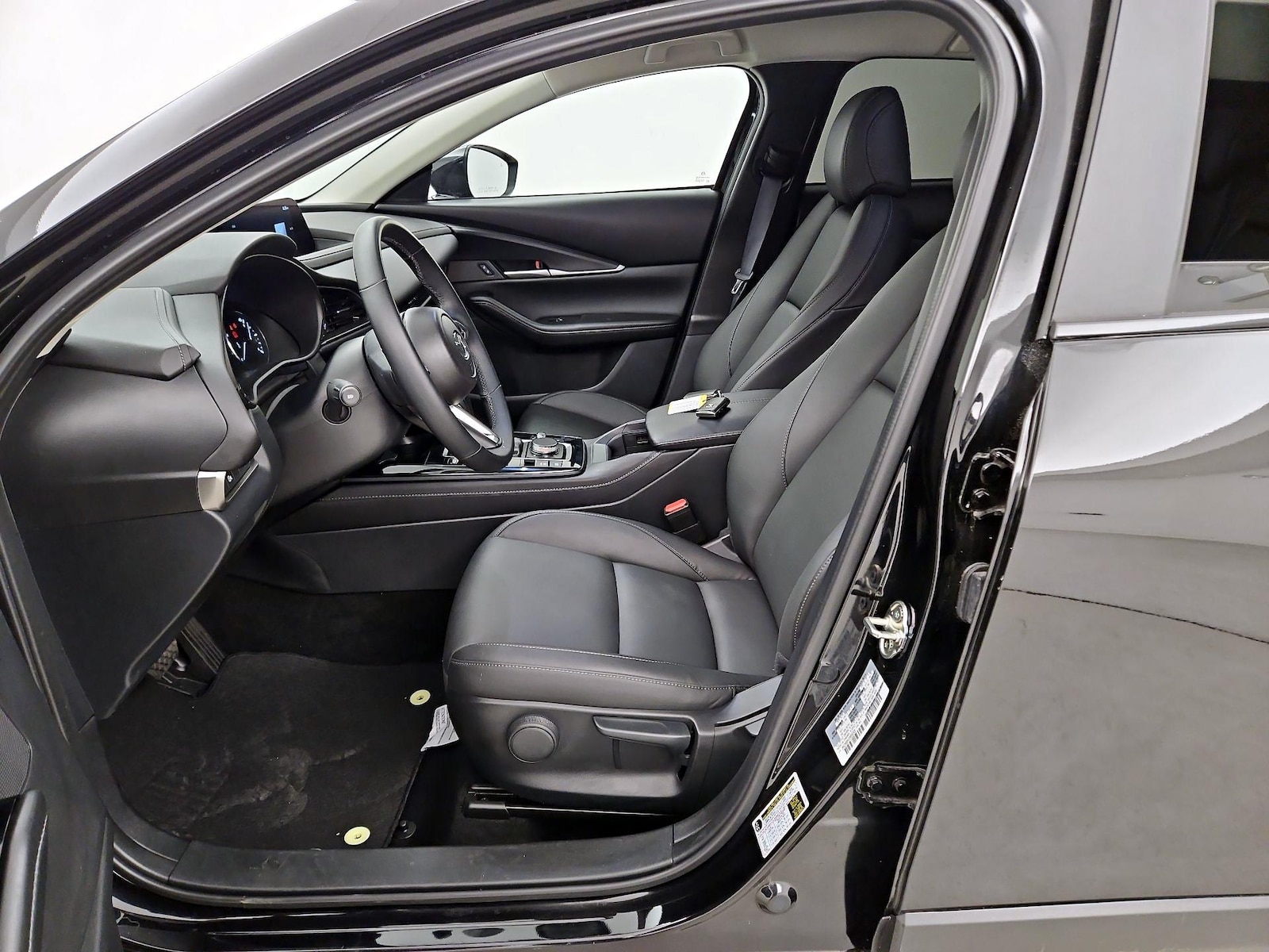 Side Airbags & Leatherette Seats