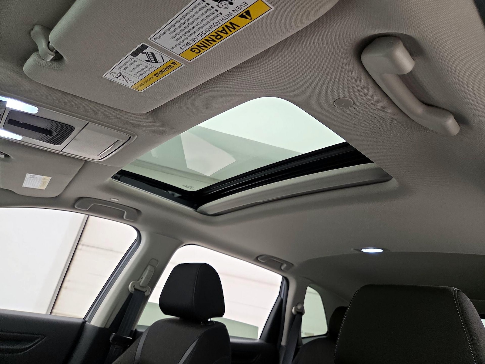 Sunroof(s) & Overhead Airbags