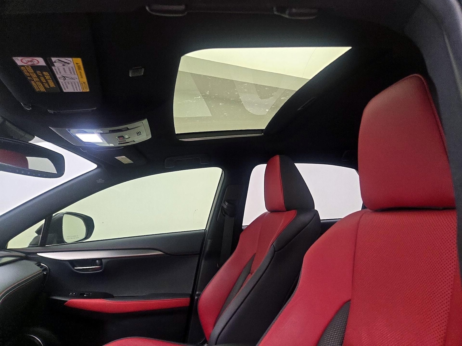 Sunroof(s) & Overhead Airbags
