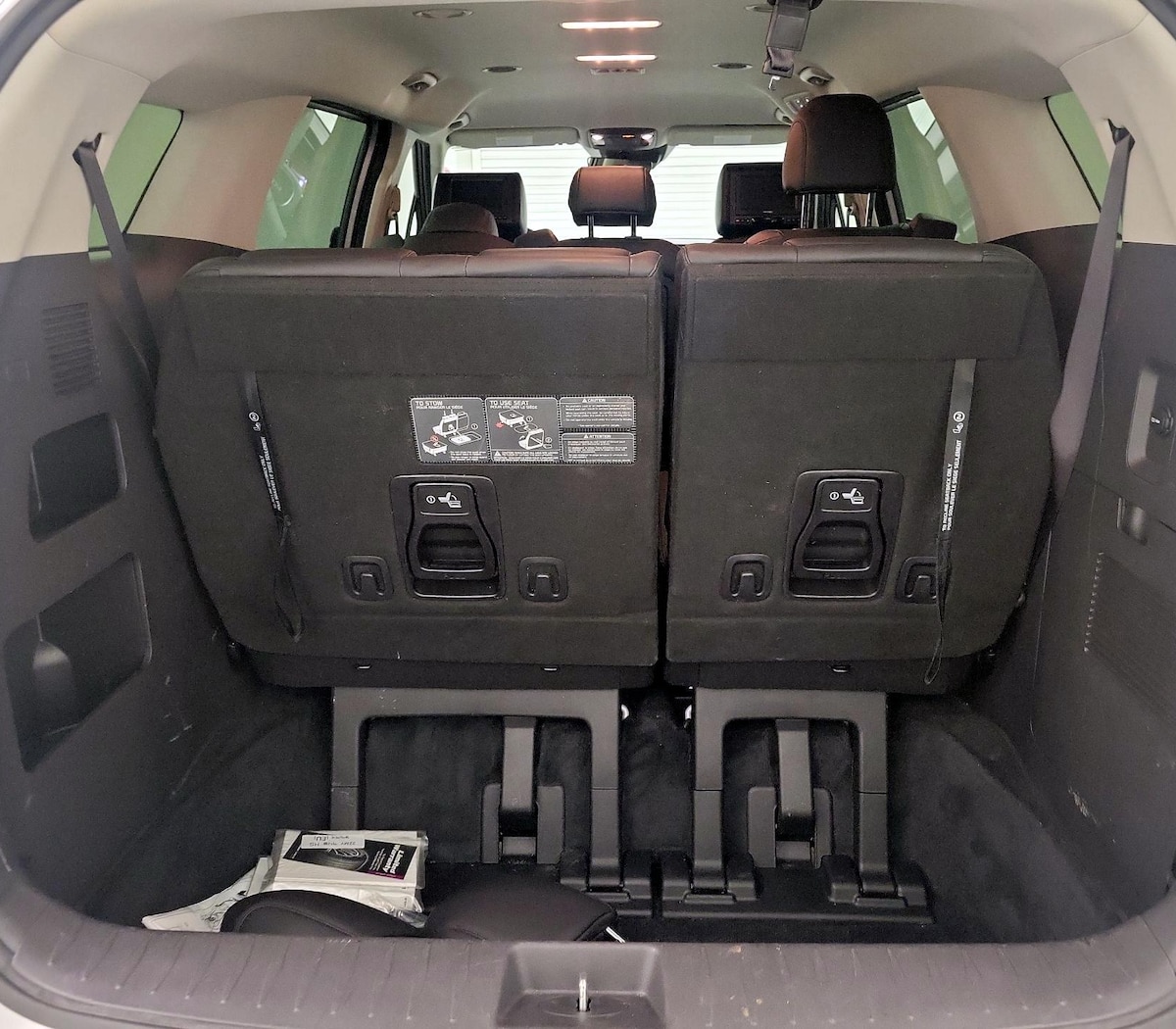 Trunk/Cargo (Seats Up)