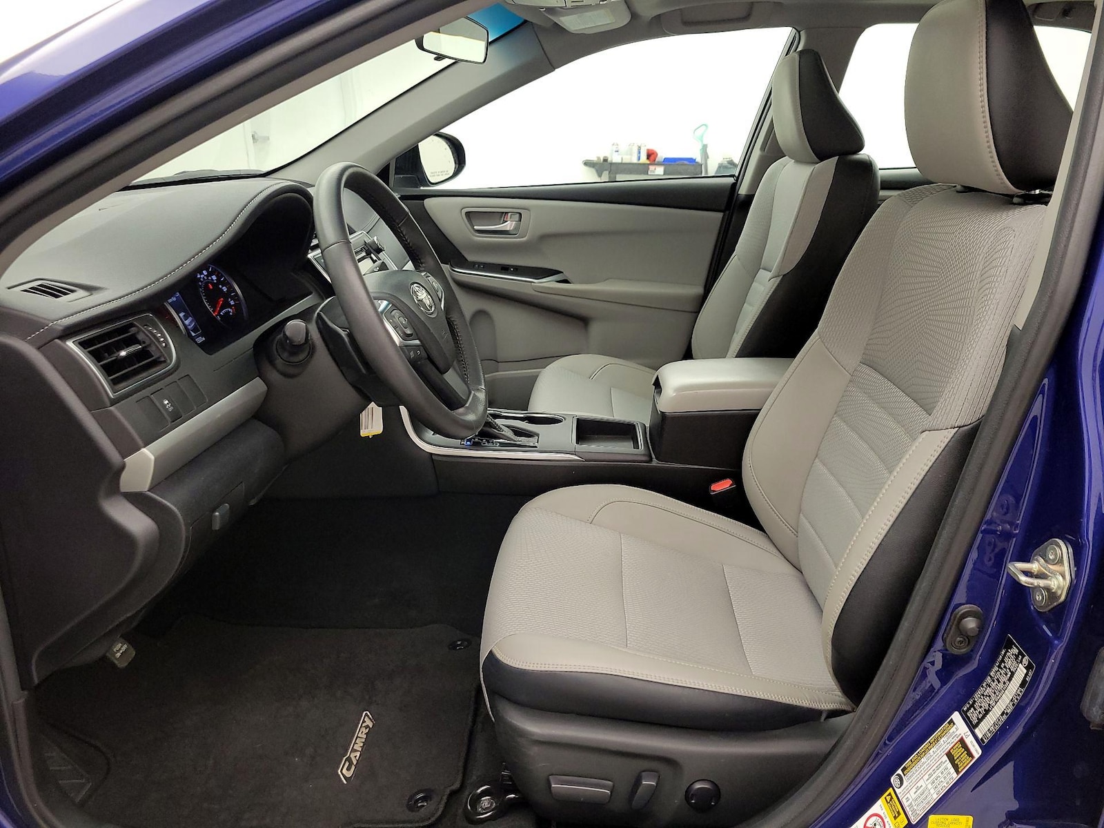 Power Seat(s) & Side Airbags