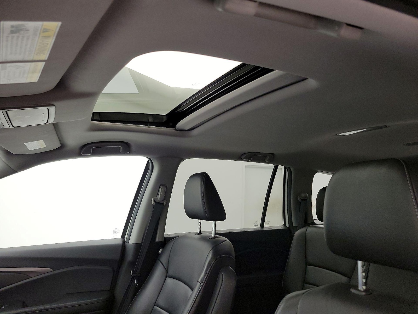 Sunroof(s) & Overhead Airbags