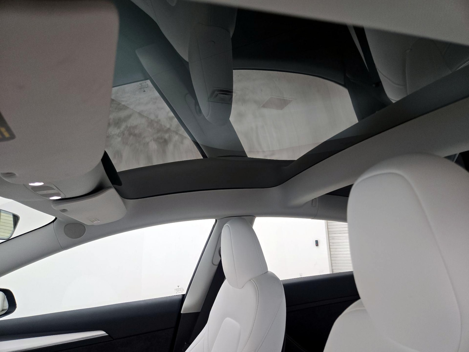 Skylight(s) & Overhead Airbags