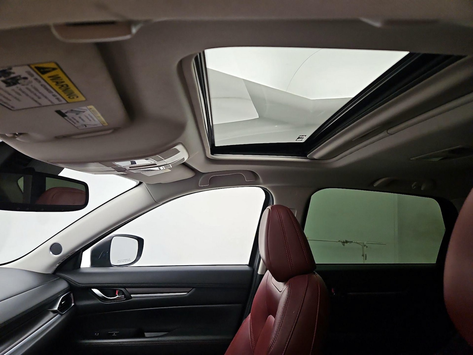 Sunroof(s) & Overhead Airbags