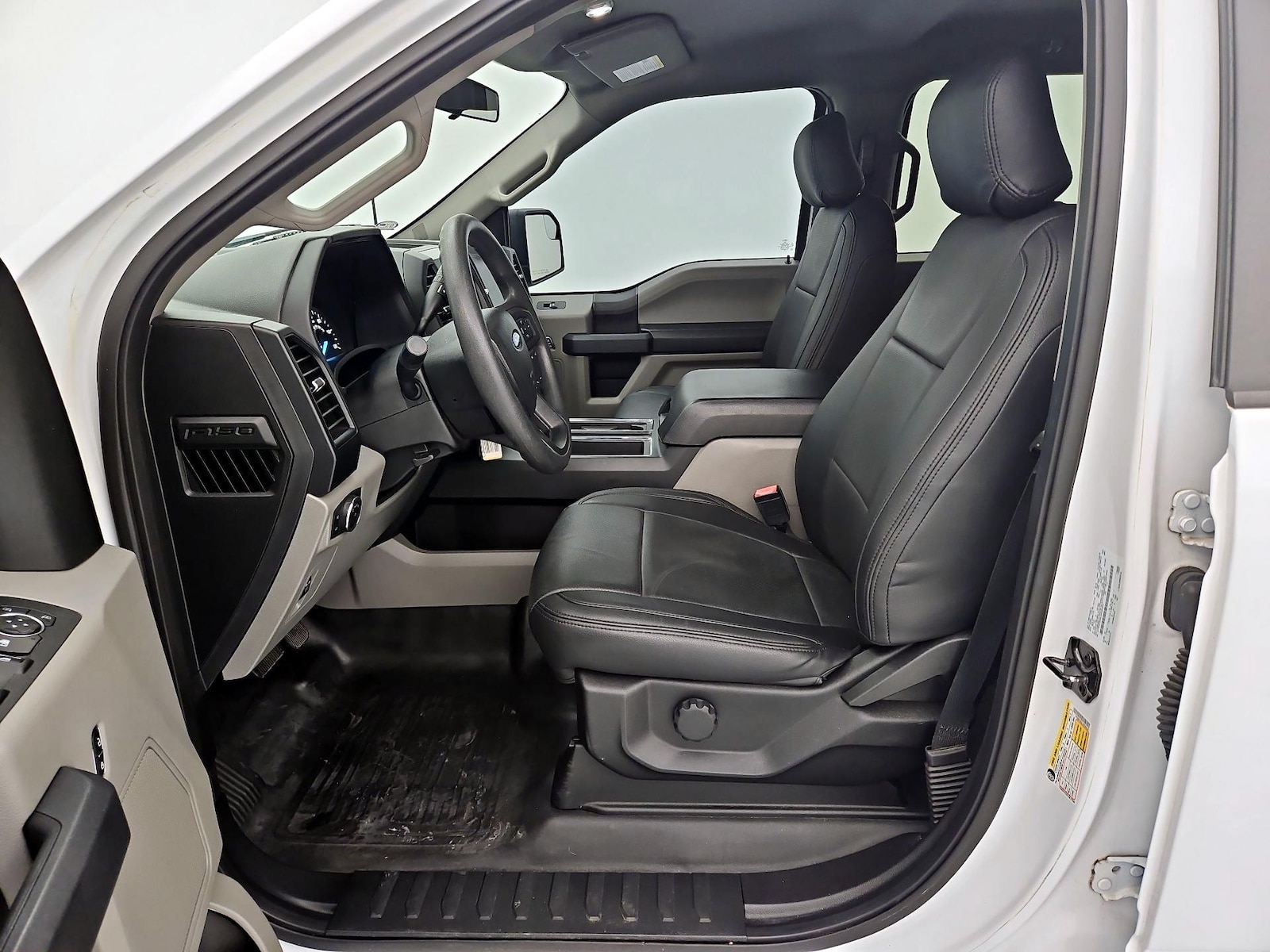 Leather Seats & Side Airbags