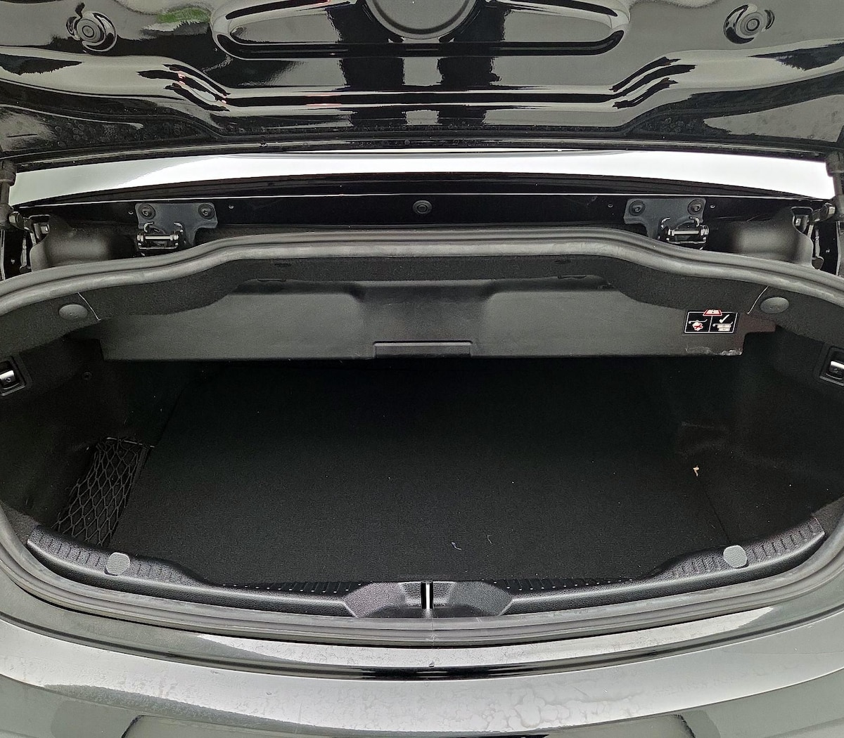 Trunk/Cargo (Seats Up)