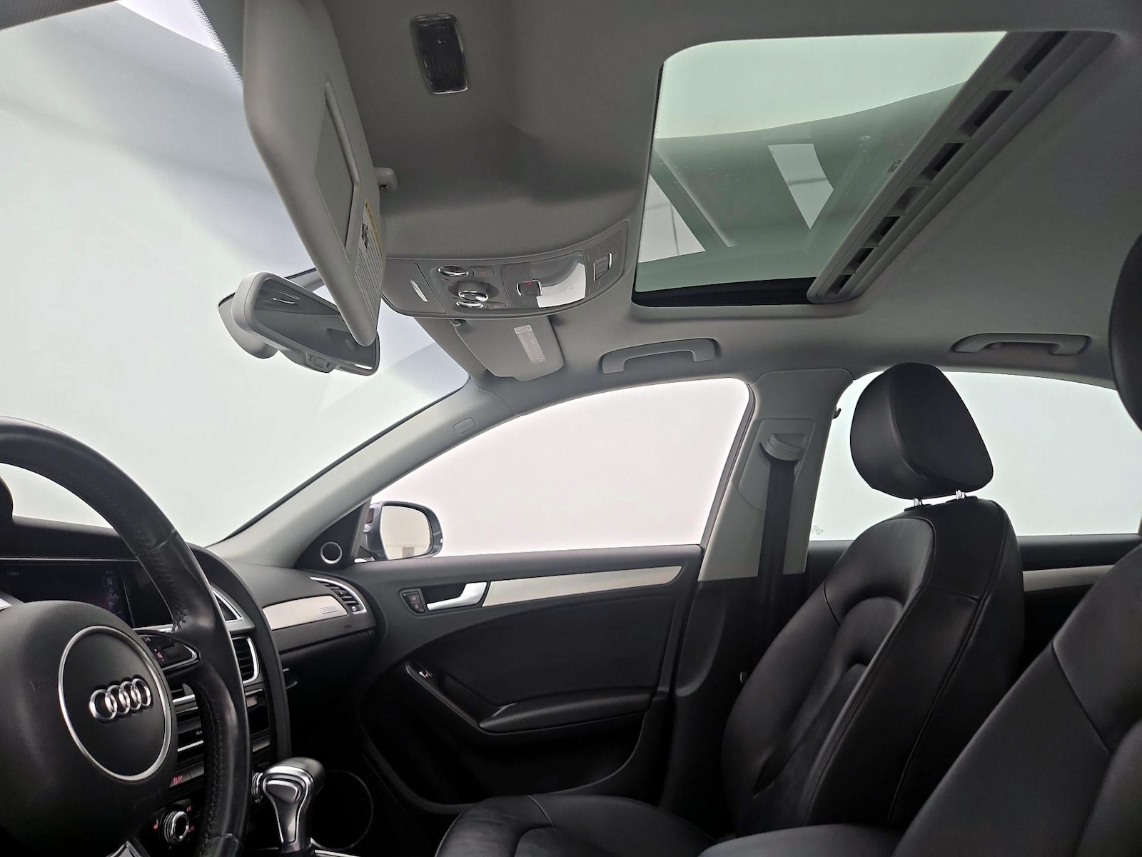 Sunroof(s) & Overhead Airbags
