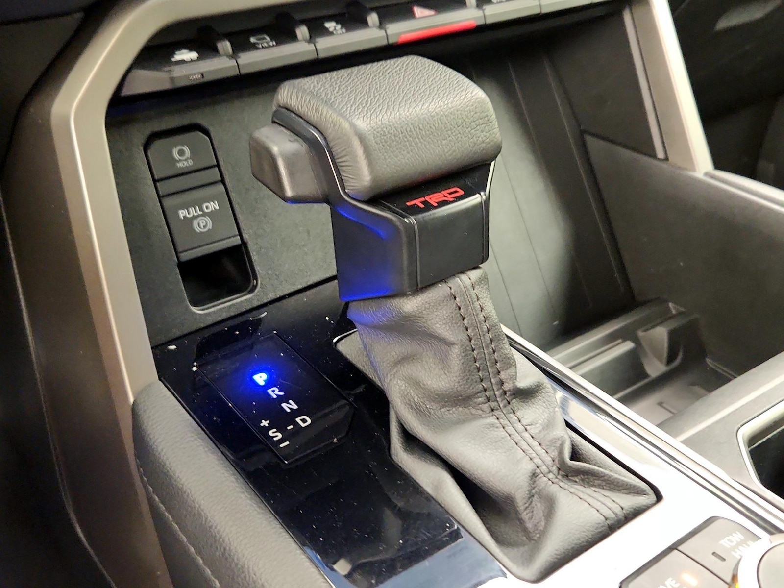 2024 Toyota Tundra Limited - Photo 18