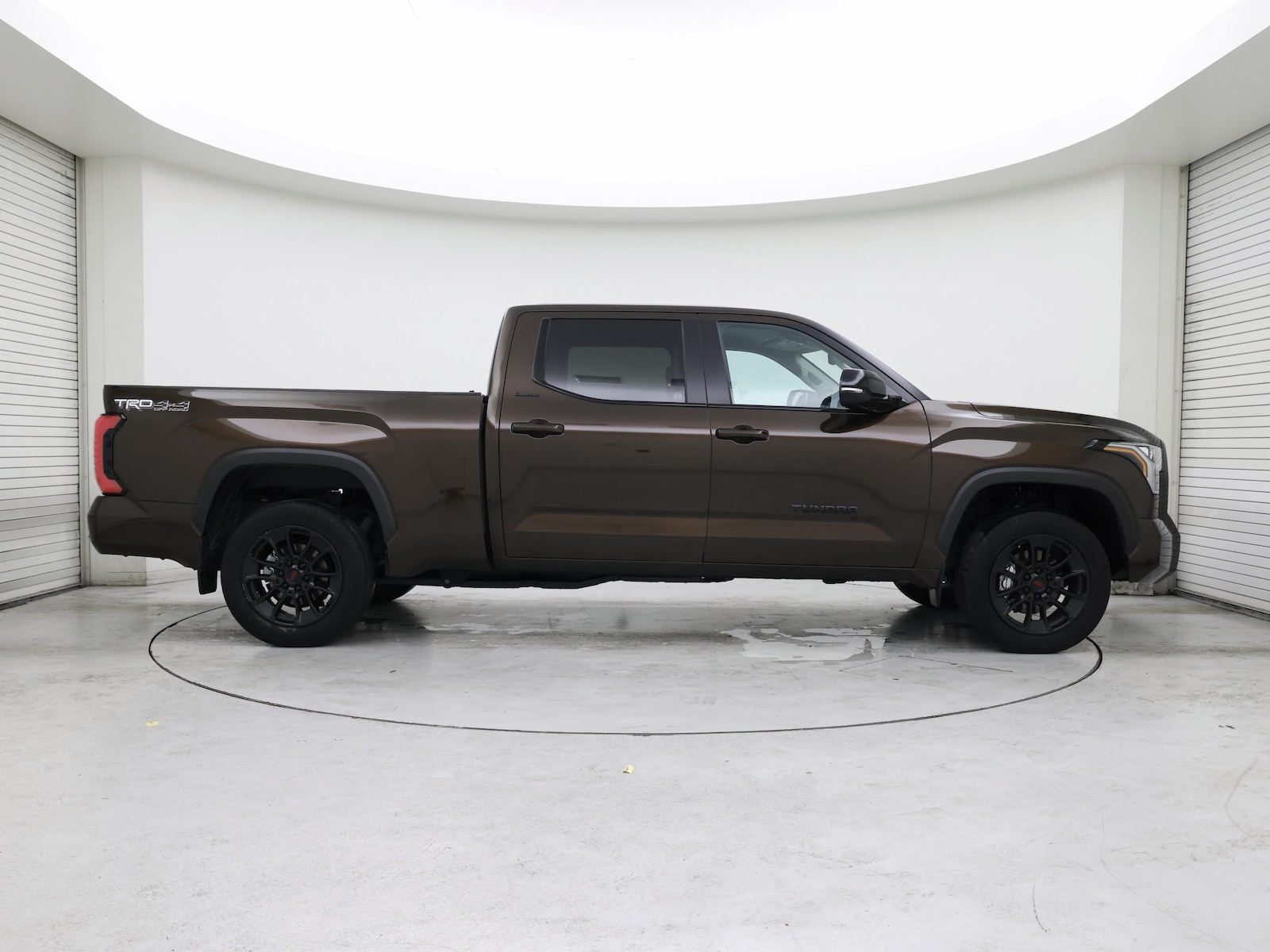 2024 Toyota Tundra Limited - Photo 8