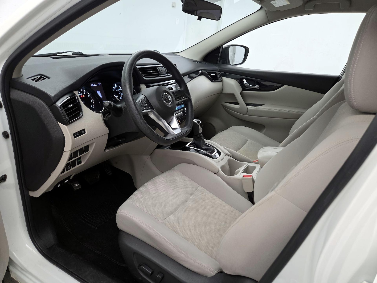 Power Seat(s) & Side Airbags