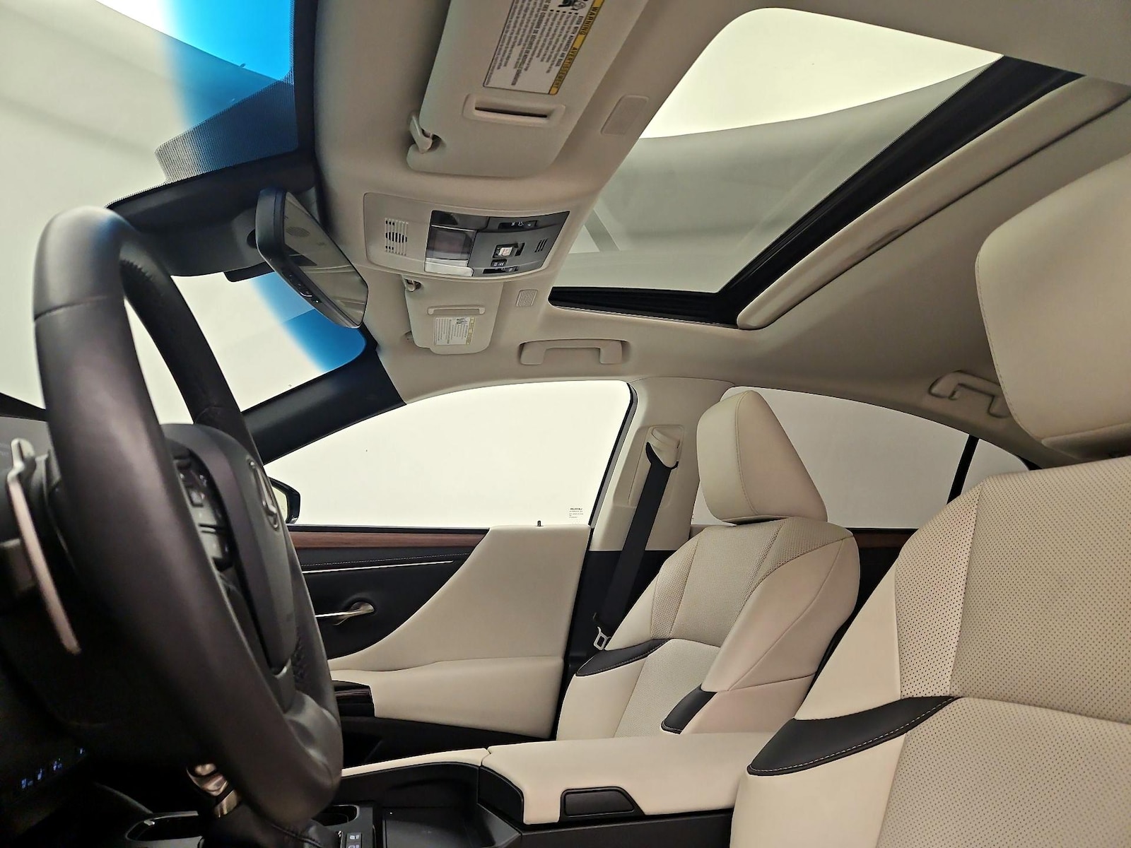 Sunroof(s) & Overhead Airbags