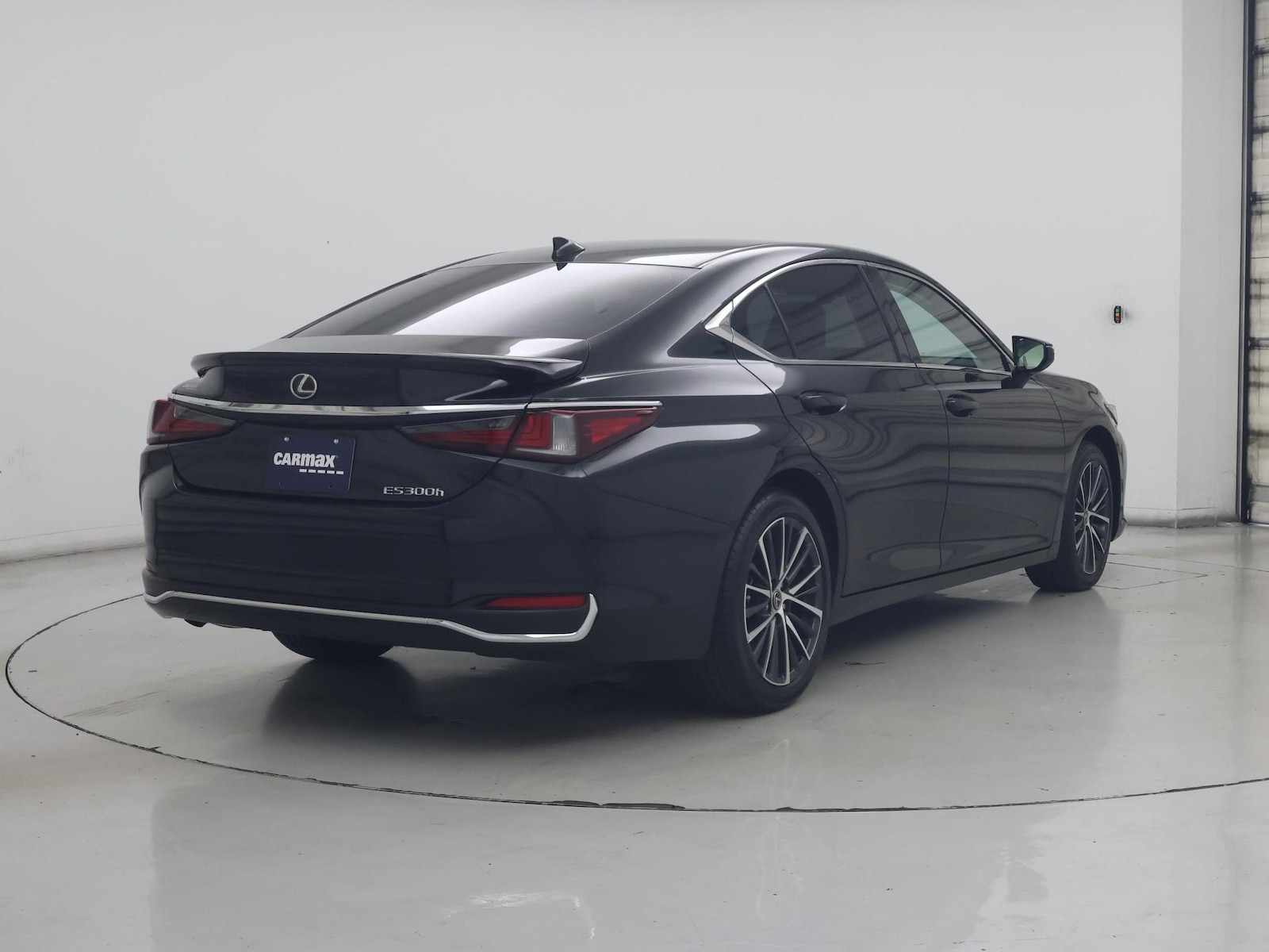 2024 Lexus ES Hybrid 300h - Photo 9