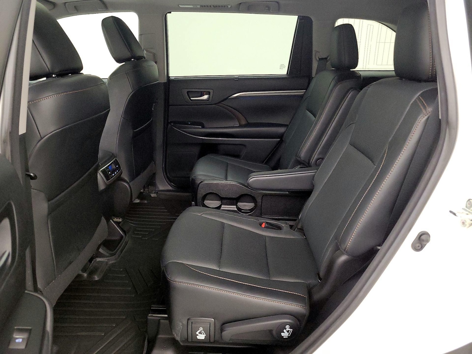 Rear Air Conditioning