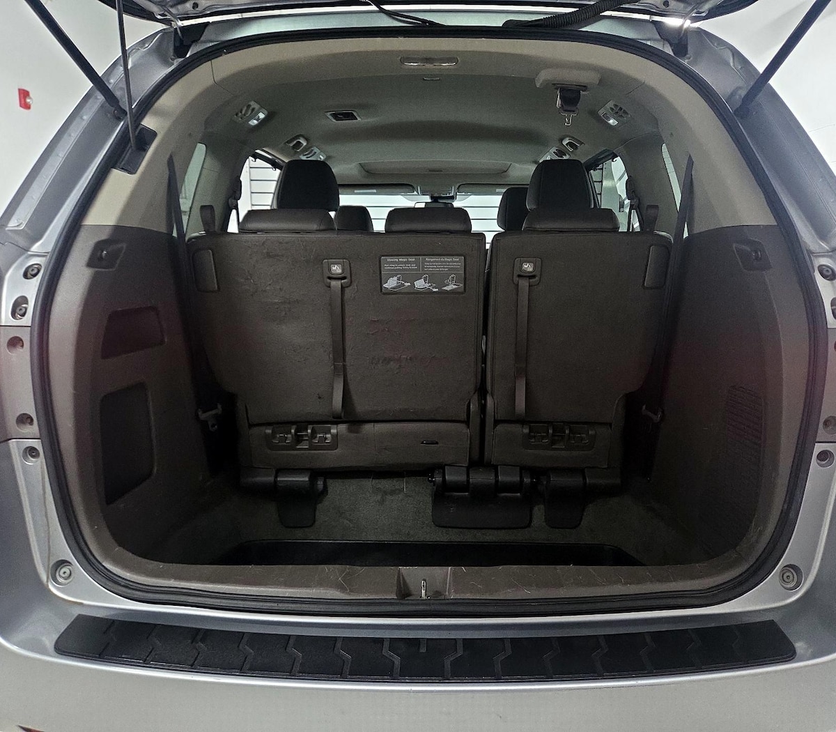 Trunk/Cargo (Seats Up)