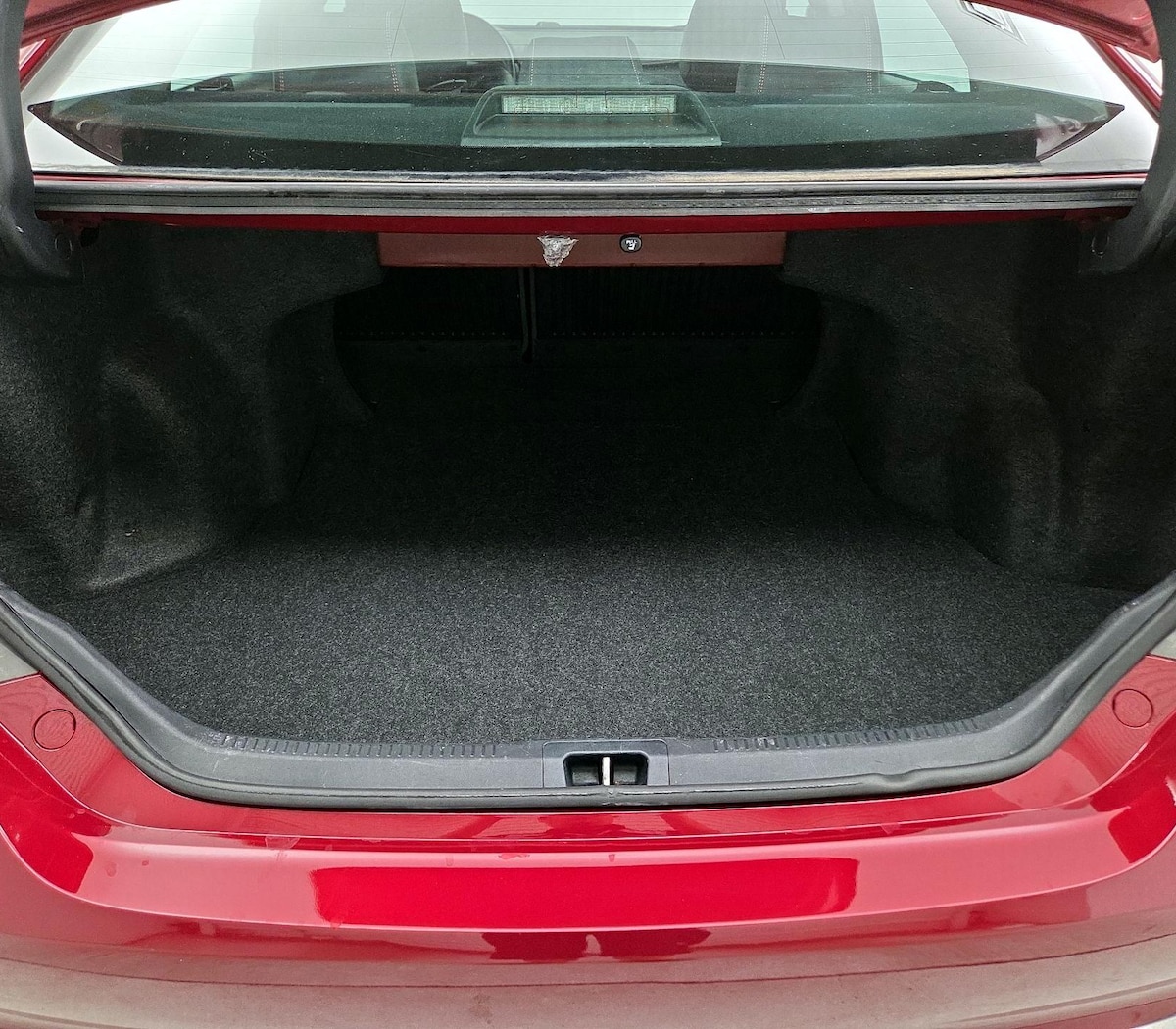 Trunk/Cargo (Seats Up)