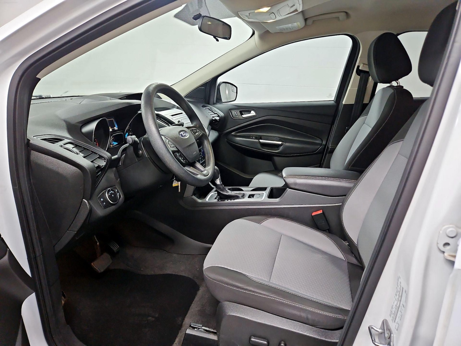Power Seat(s) & Side Airbags