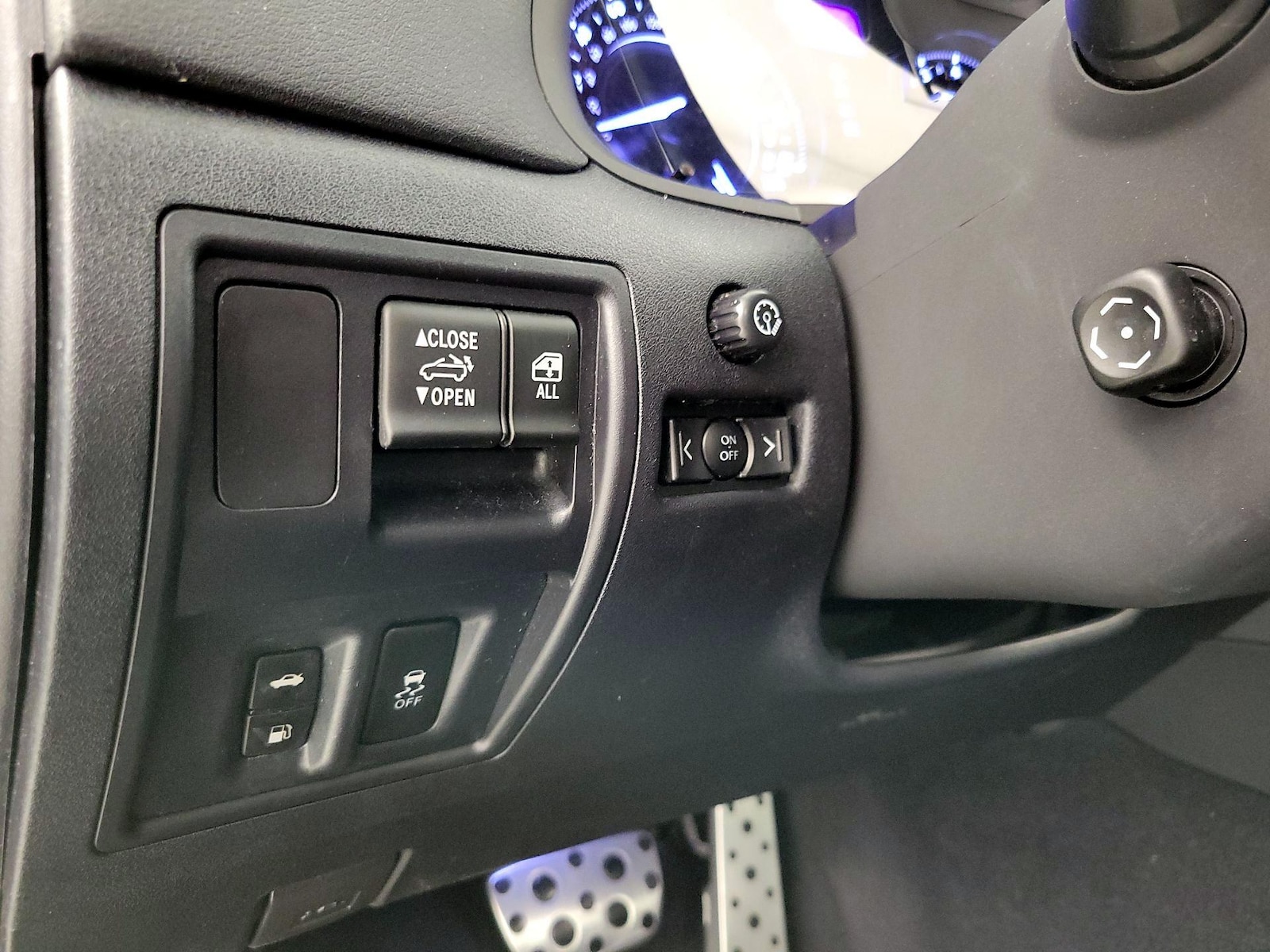 2015 Lexus IS 250 - Photo 14