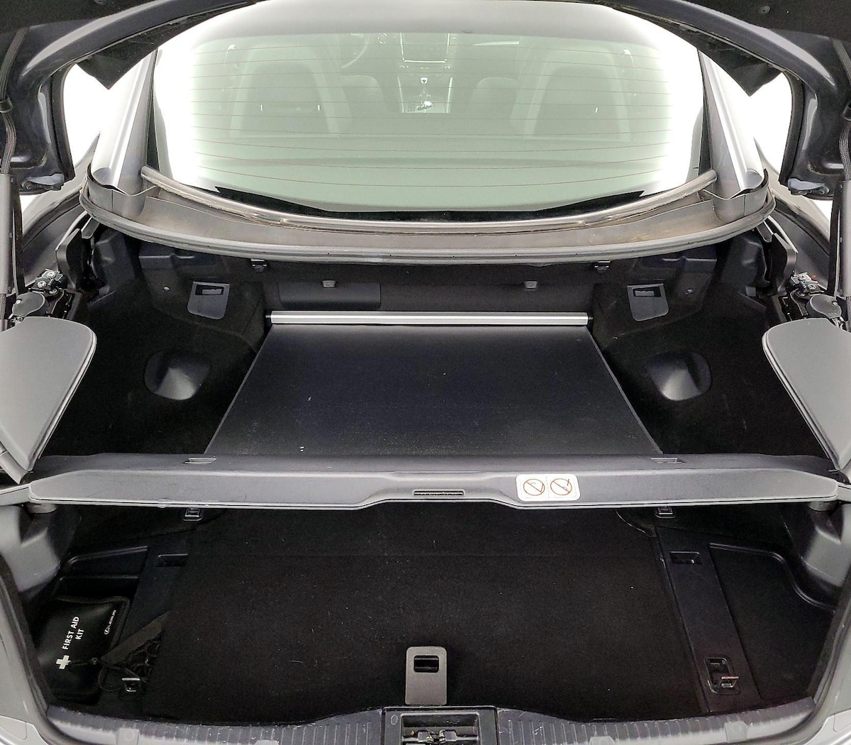 Trunk/Cargo (Seats Up)