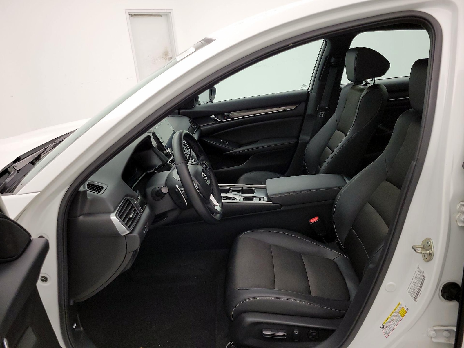 Power Seat(s) & Side Airbags