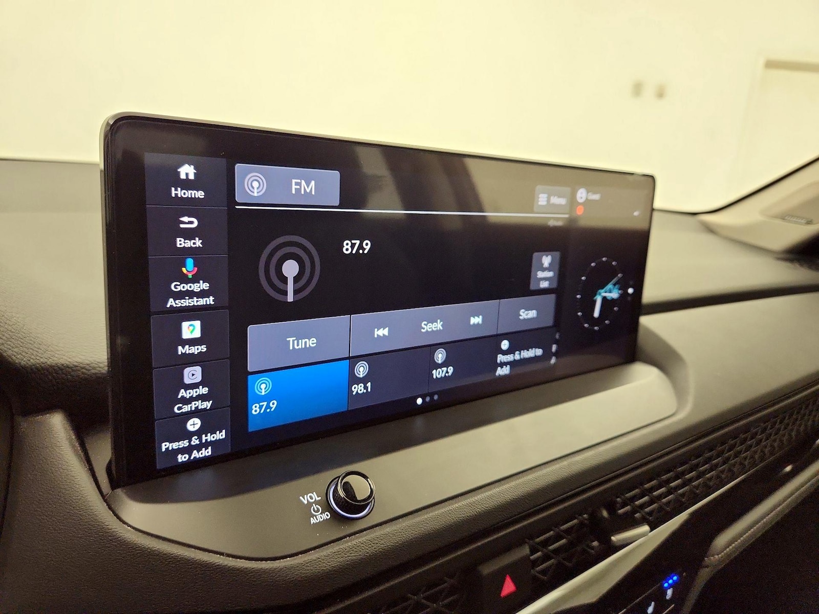 2023 Honda Accord Hybrid Touring - Photo 16