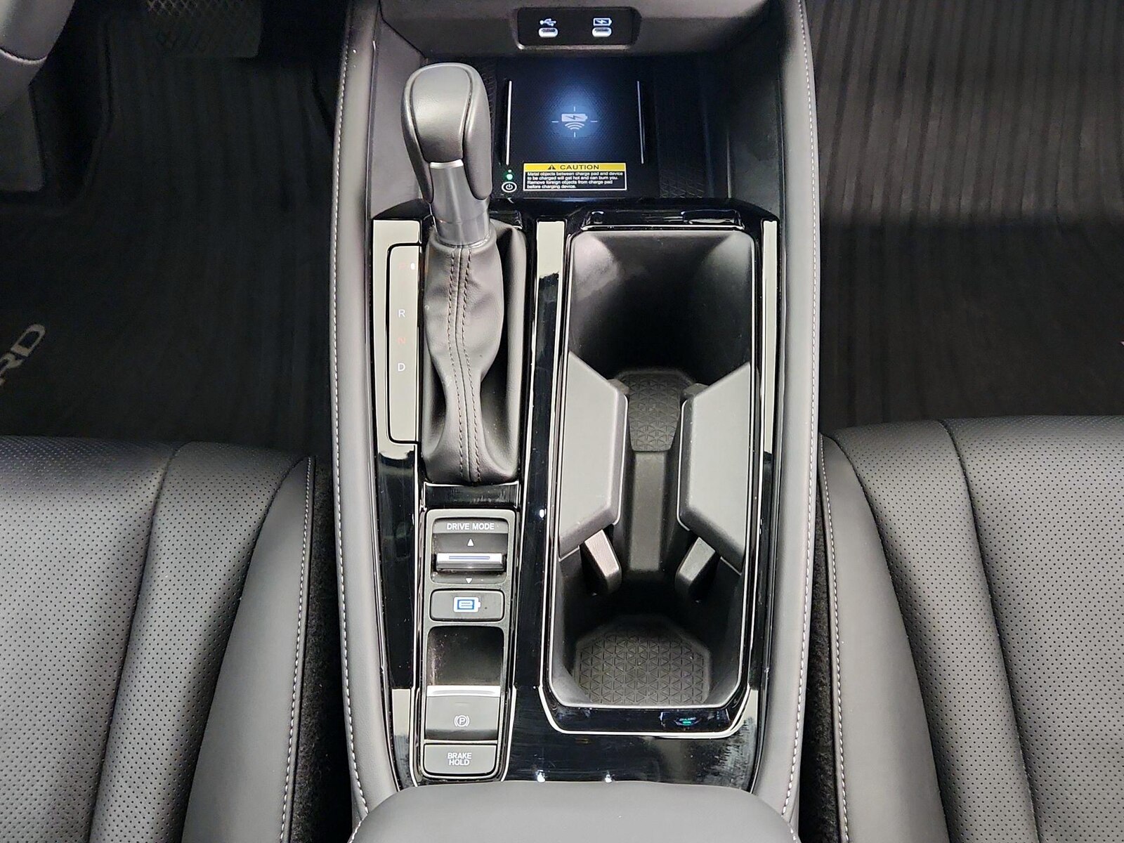 2023 Honda Accord Hybrid Touring - Photo 18