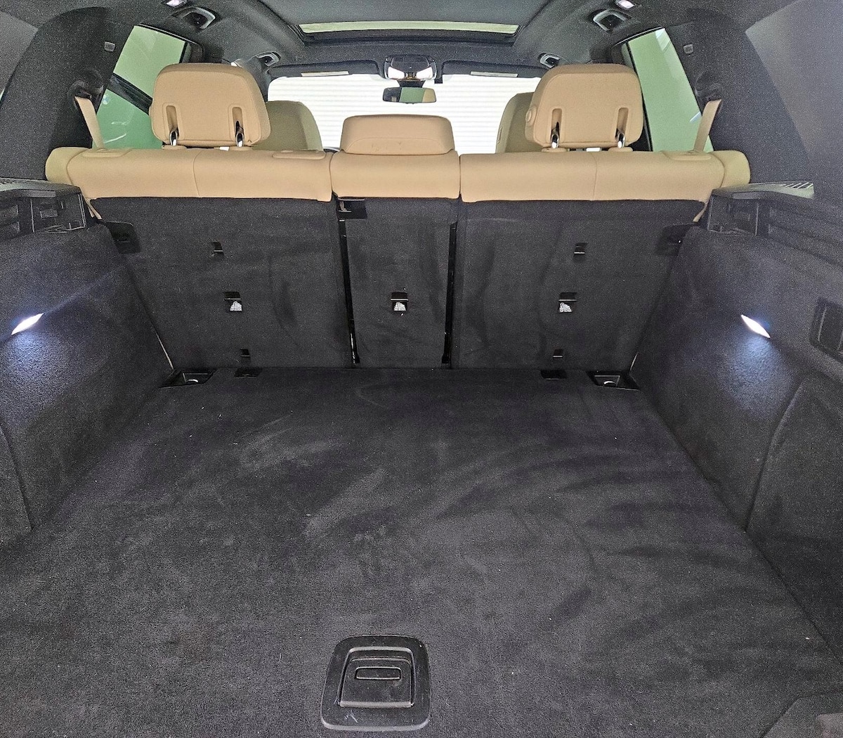 Trunk/Cargo (Seats Up)
