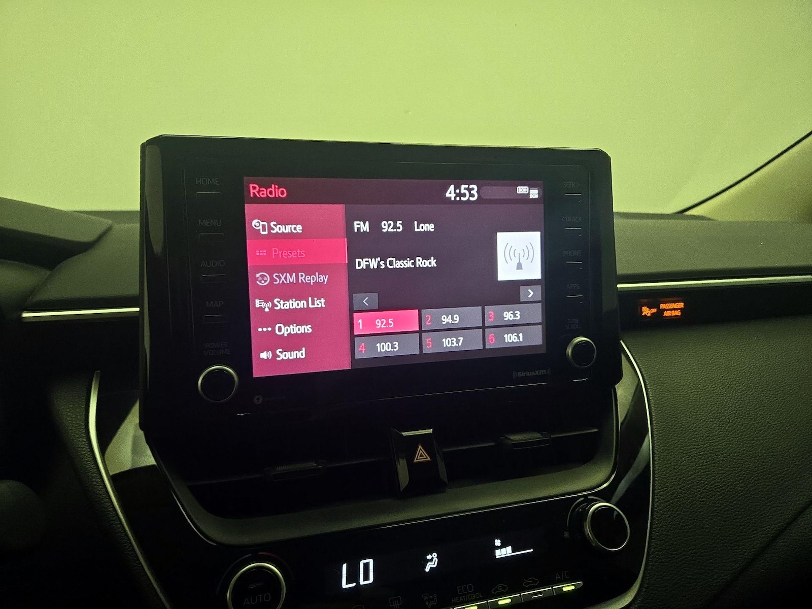 2022 Toyota Corolla LE - Photo 16