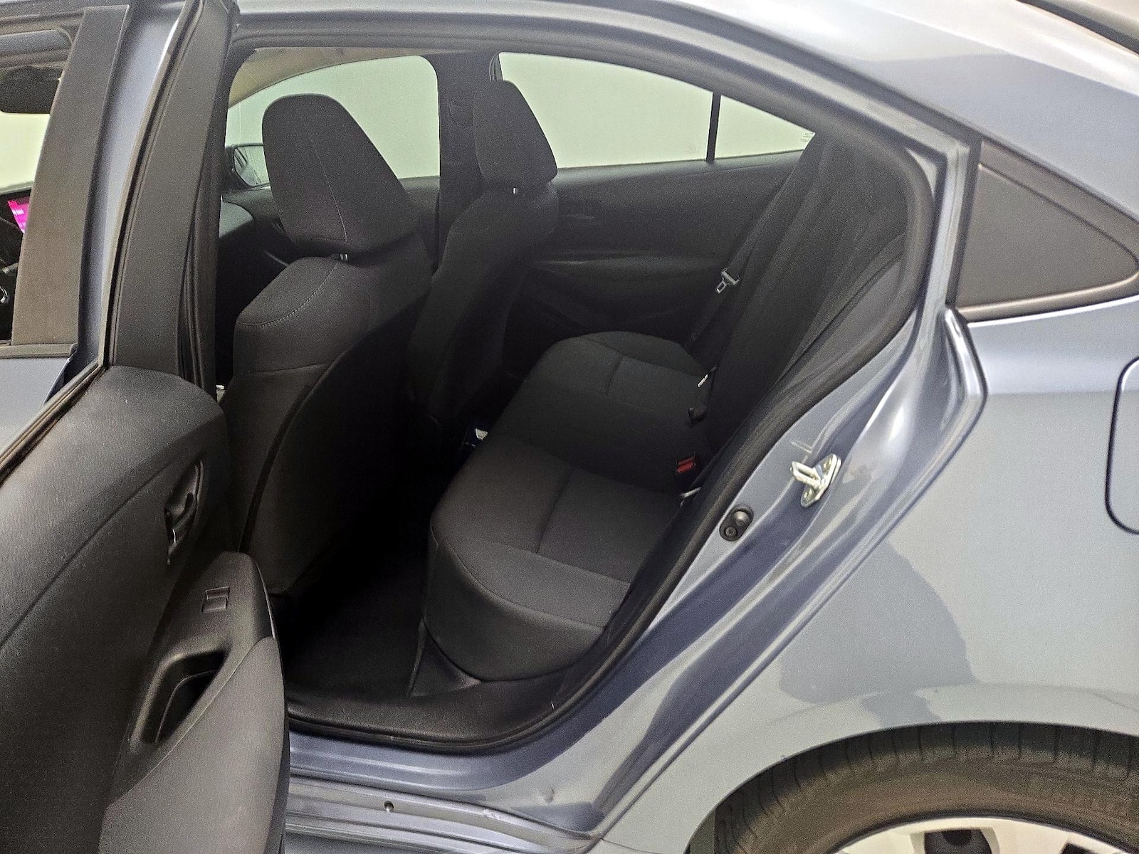2022 Toyota Corolla LE - Photo 20
