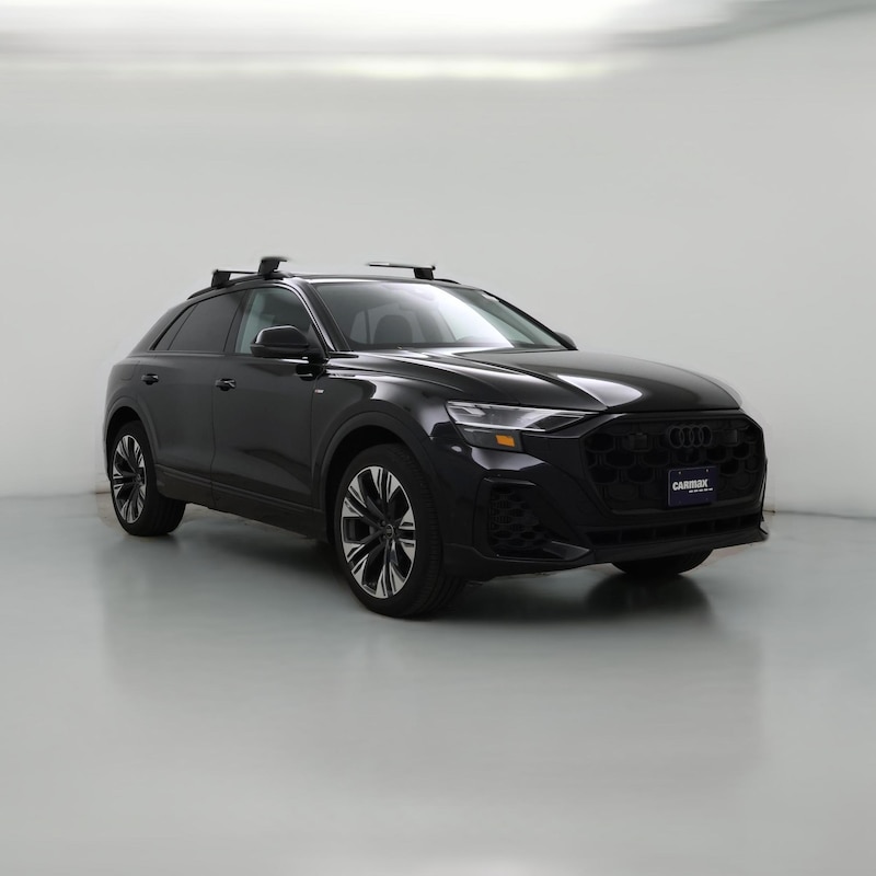 2025 Audi Q8 Premium Plus