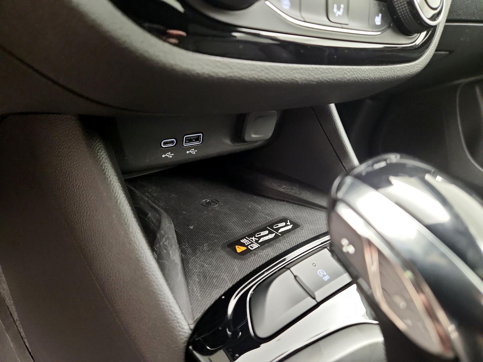 2024 Buick Envista Sport Touring - Photo 19