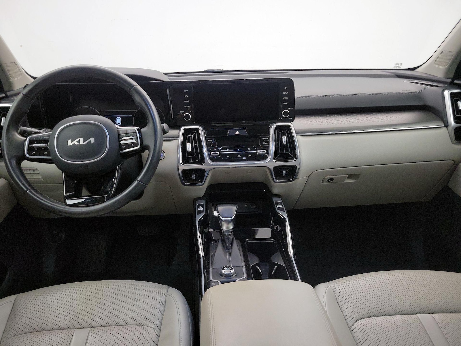 Apple CarPlay® & Android Auto™