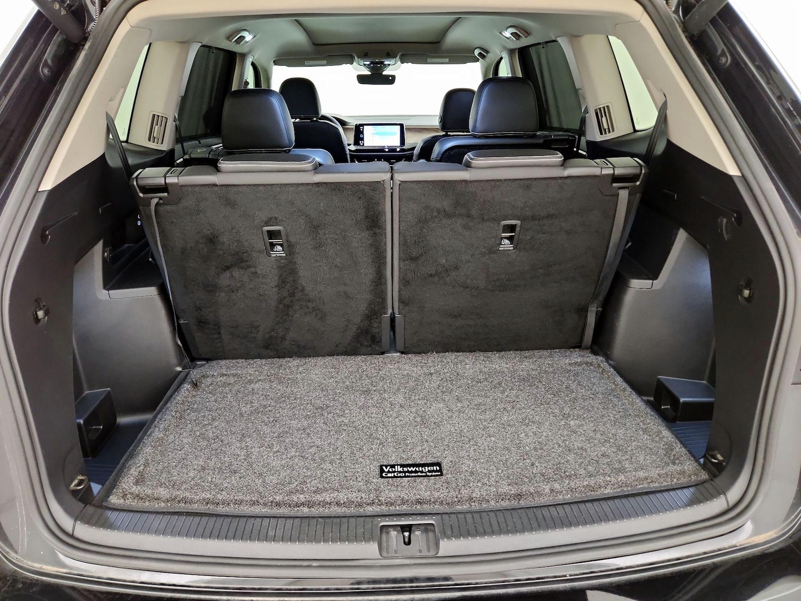 2024 Volkswagen Atlas SE w/Tech - Photo 17