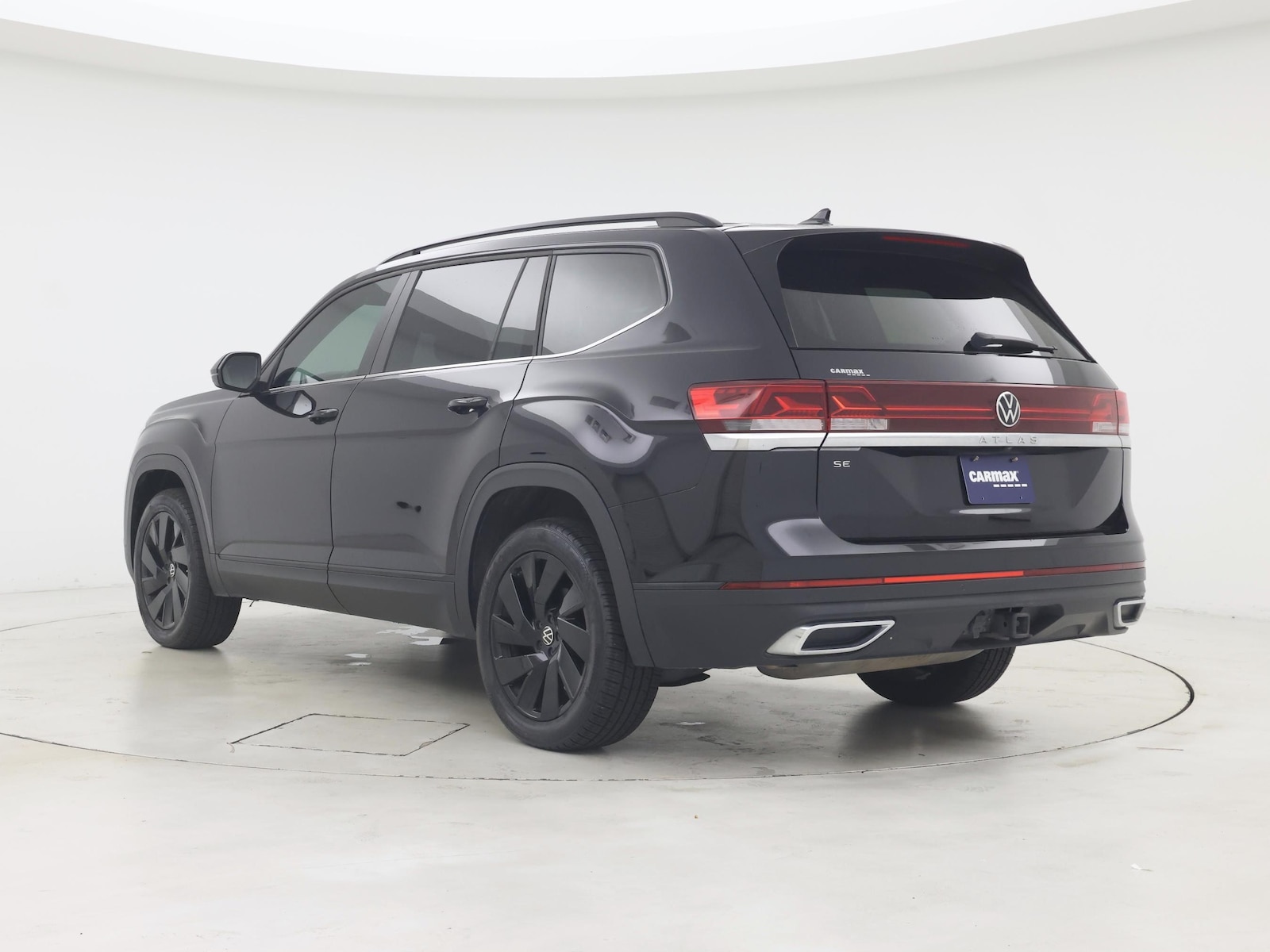 2024 Volkswagen Atlas SE w/Tech - Photo 3
