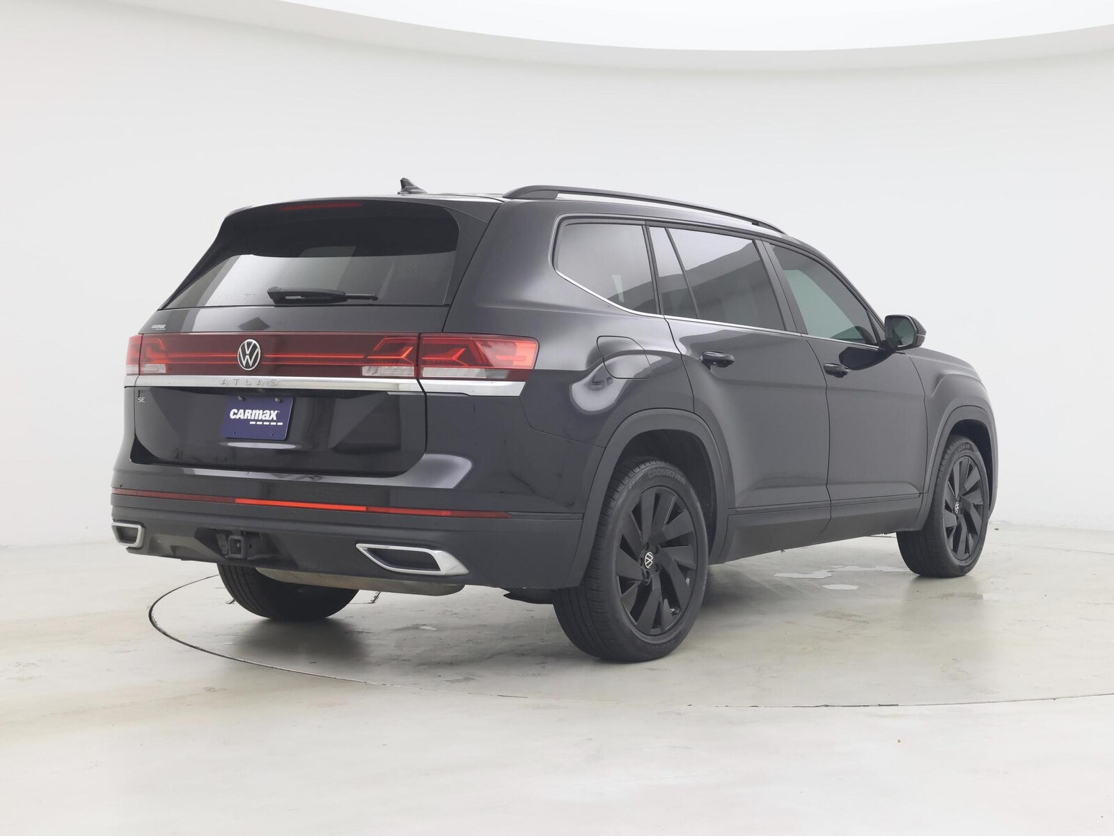 2024 Volkswagen Atlas SE w/Tech - Photo 9