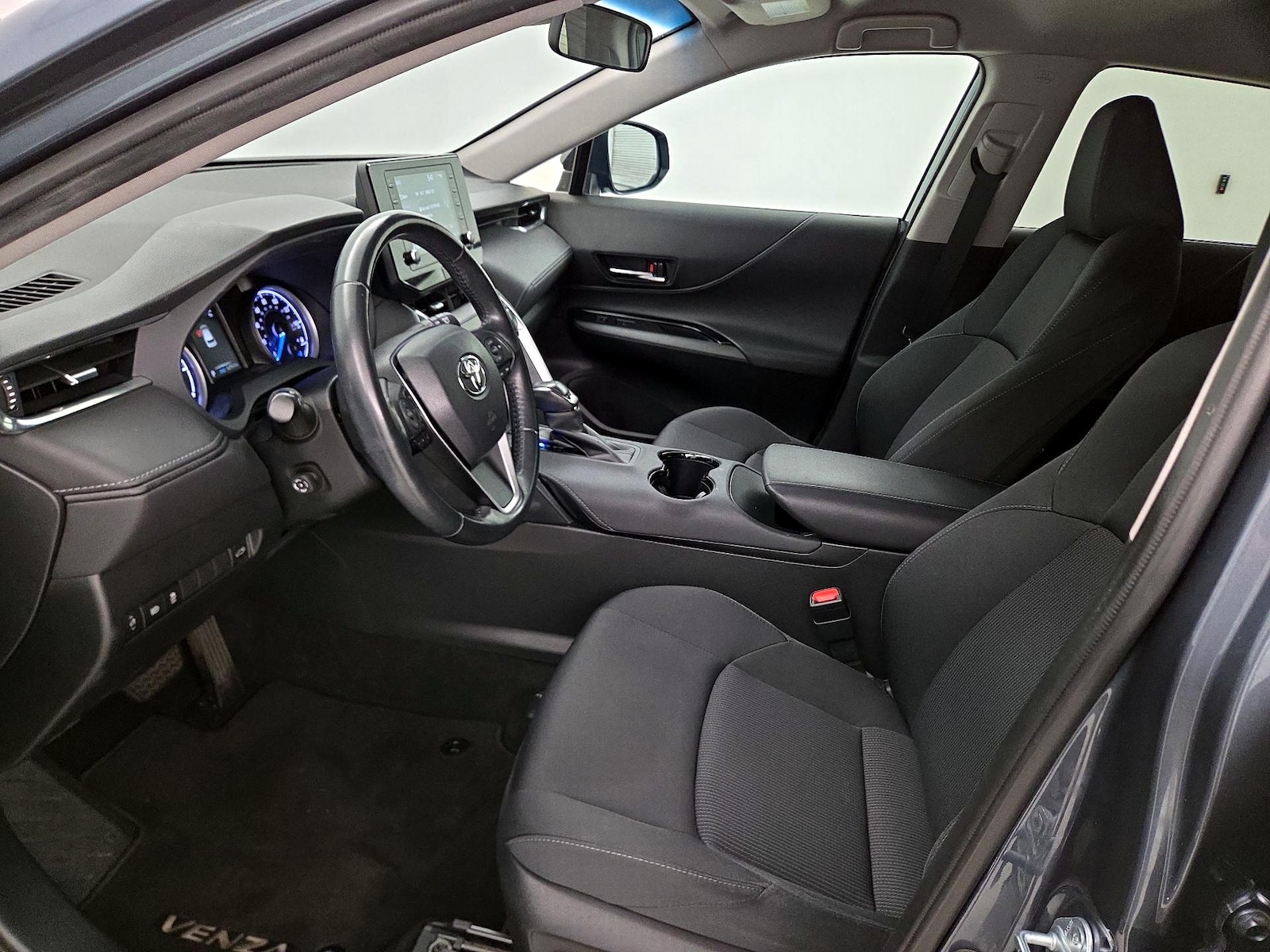 Power Seat(s) & Side Airbags