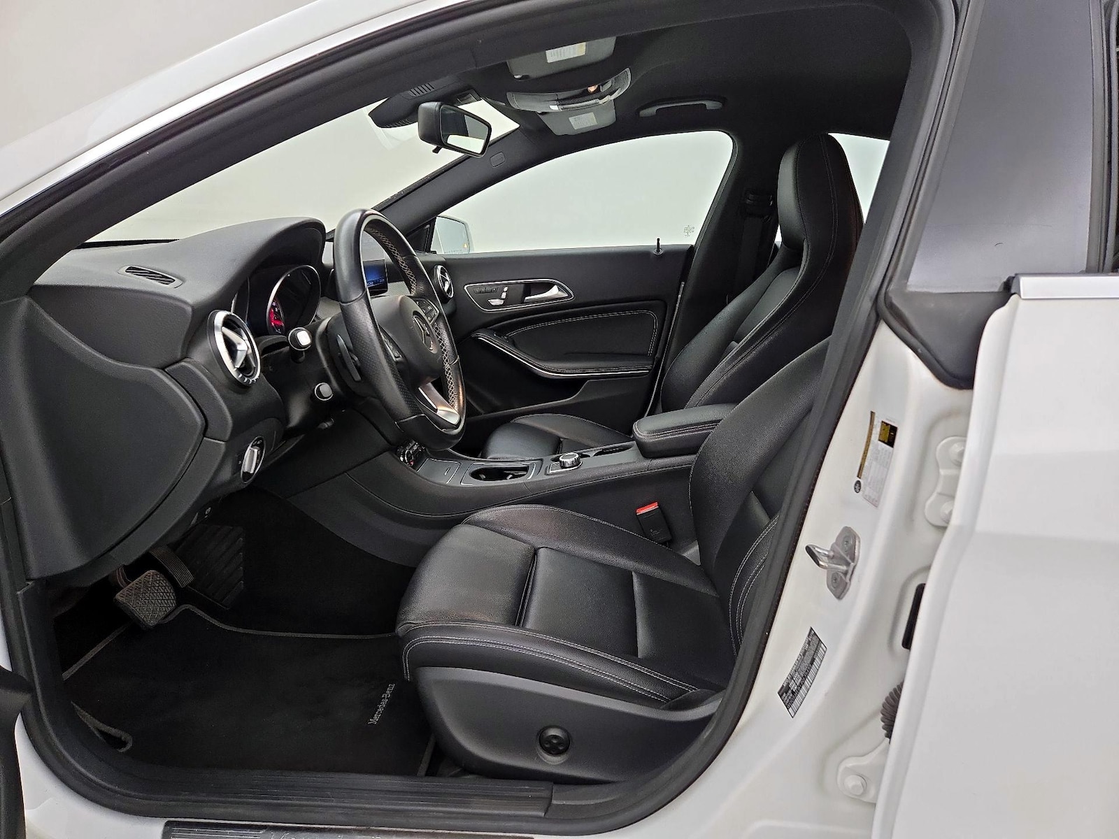 Power Seat(s) & Side Airbags